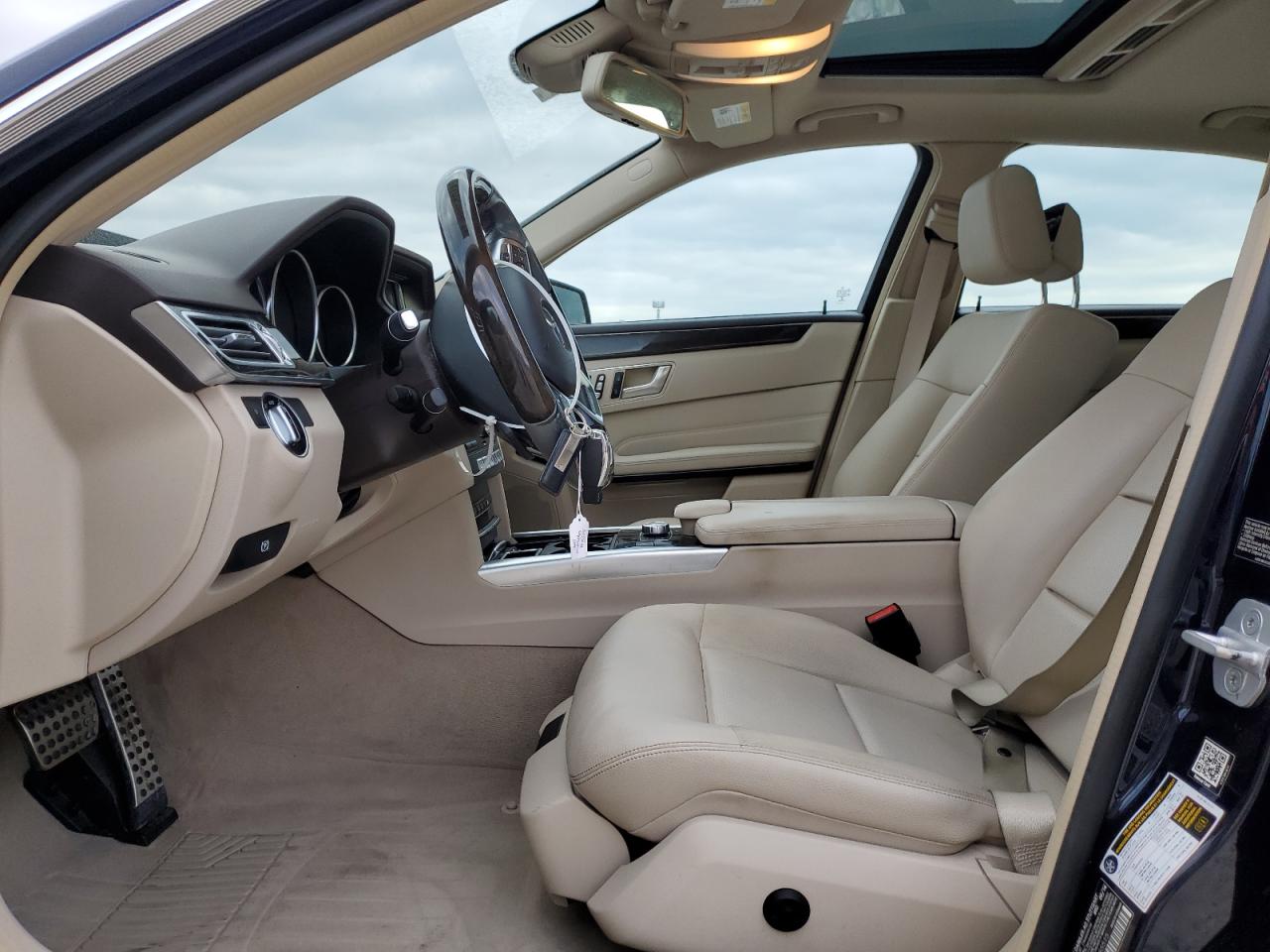 2015 Mercedes-benz E 350 Blue vin: WDDHF5KB5FB085515