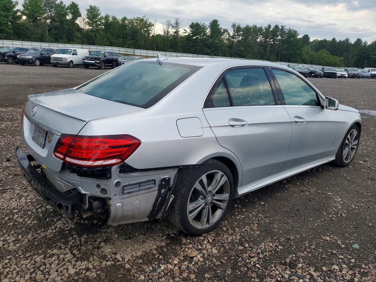 2015 Mercedes-benz E 350 Silver vin: WDDHF5KB5FB118352