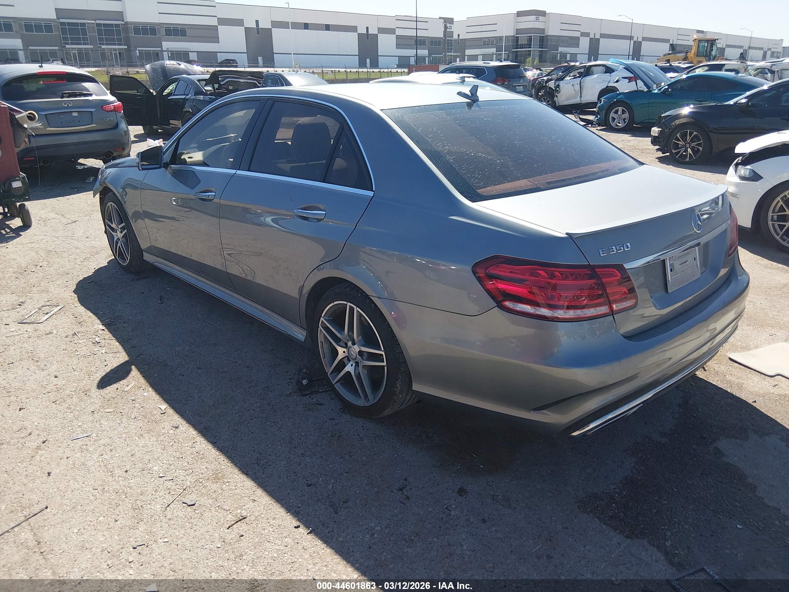 2015 Mercedes-benz E 350   Серый vin: WDDHF5KB5FB130324