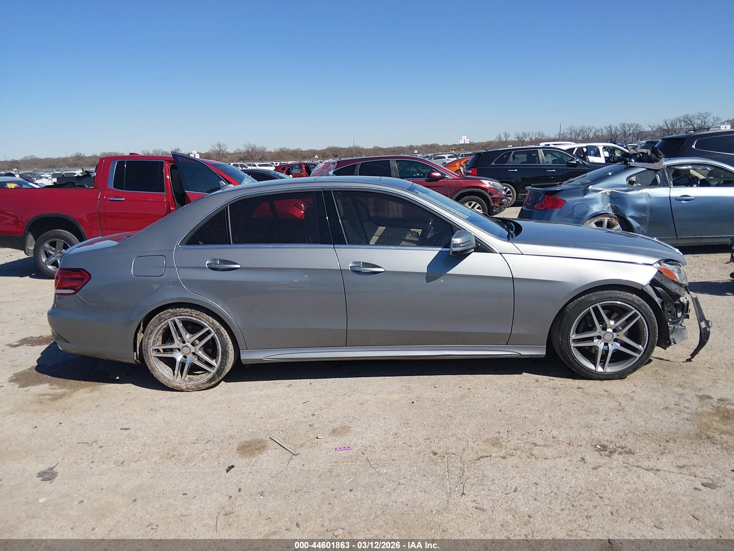 2015 Mercedes-benz E 350   Серый vin: WDDHF5KB5FB130324