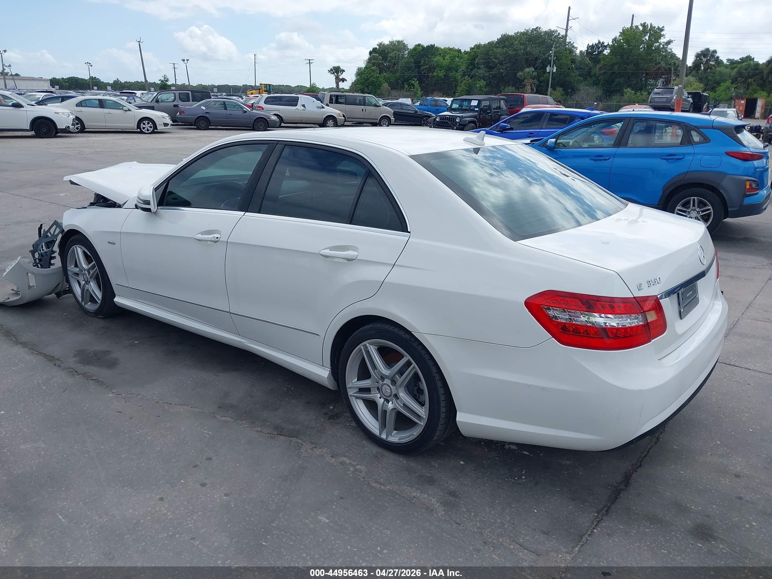 2012 Mercedes-benz E 350   White vin: WDDHF5KB6CA580419