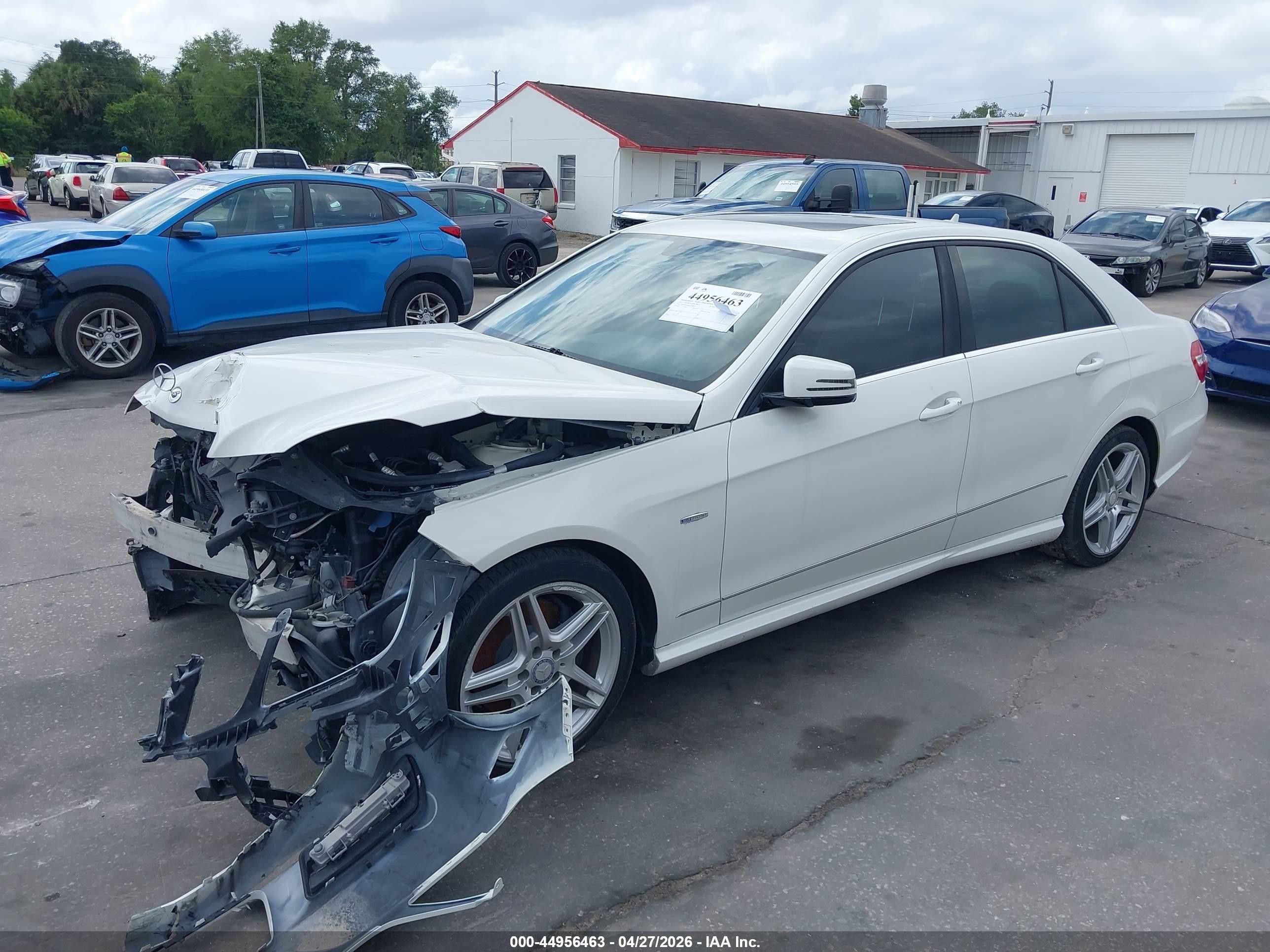 2012 Mercedes-benz E 350   White vin: WDDHF5KB6CA580419