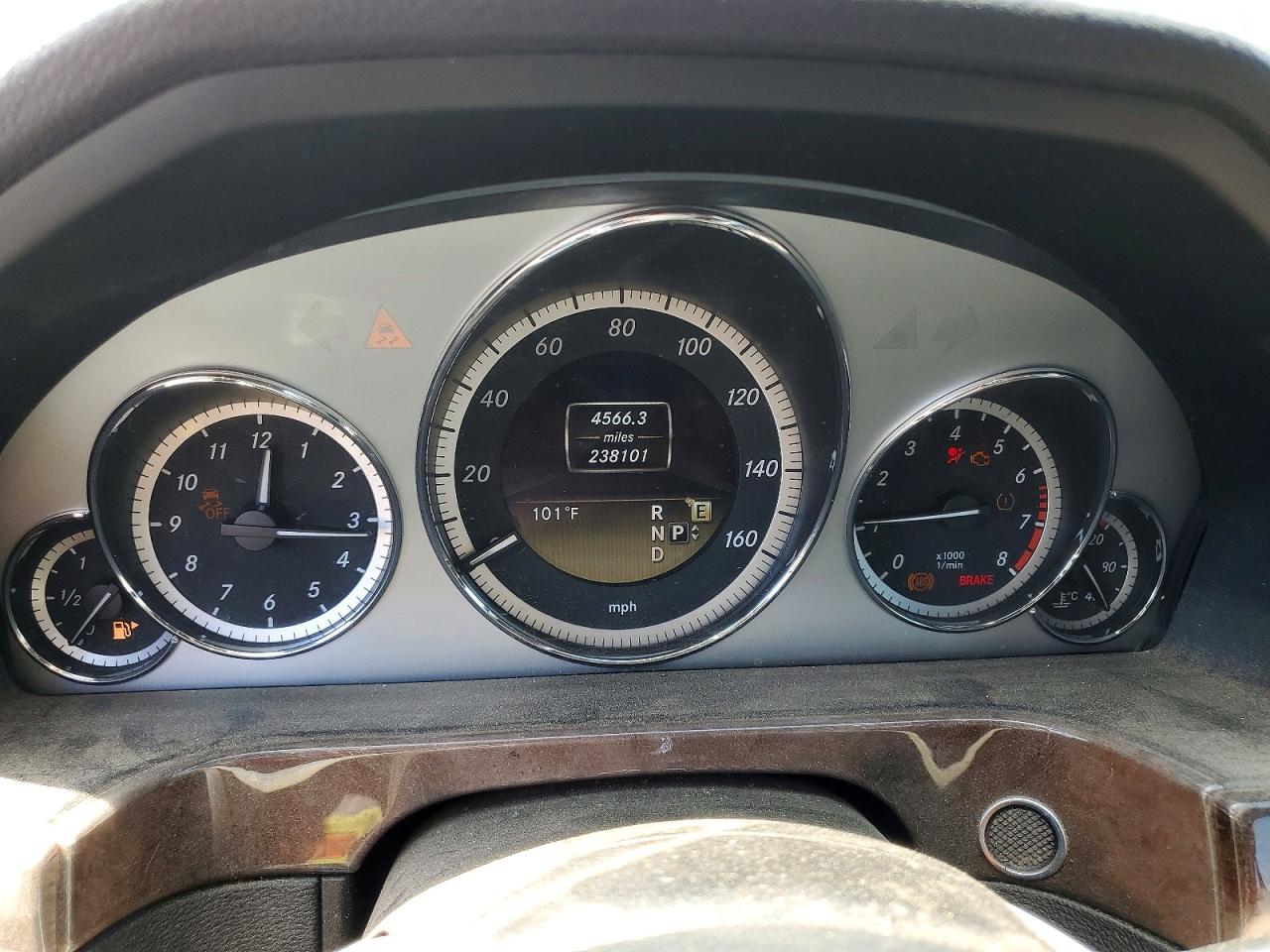 2012 Mercedes-benz E 350 Gray vin: WDDHF5KB6CA646192