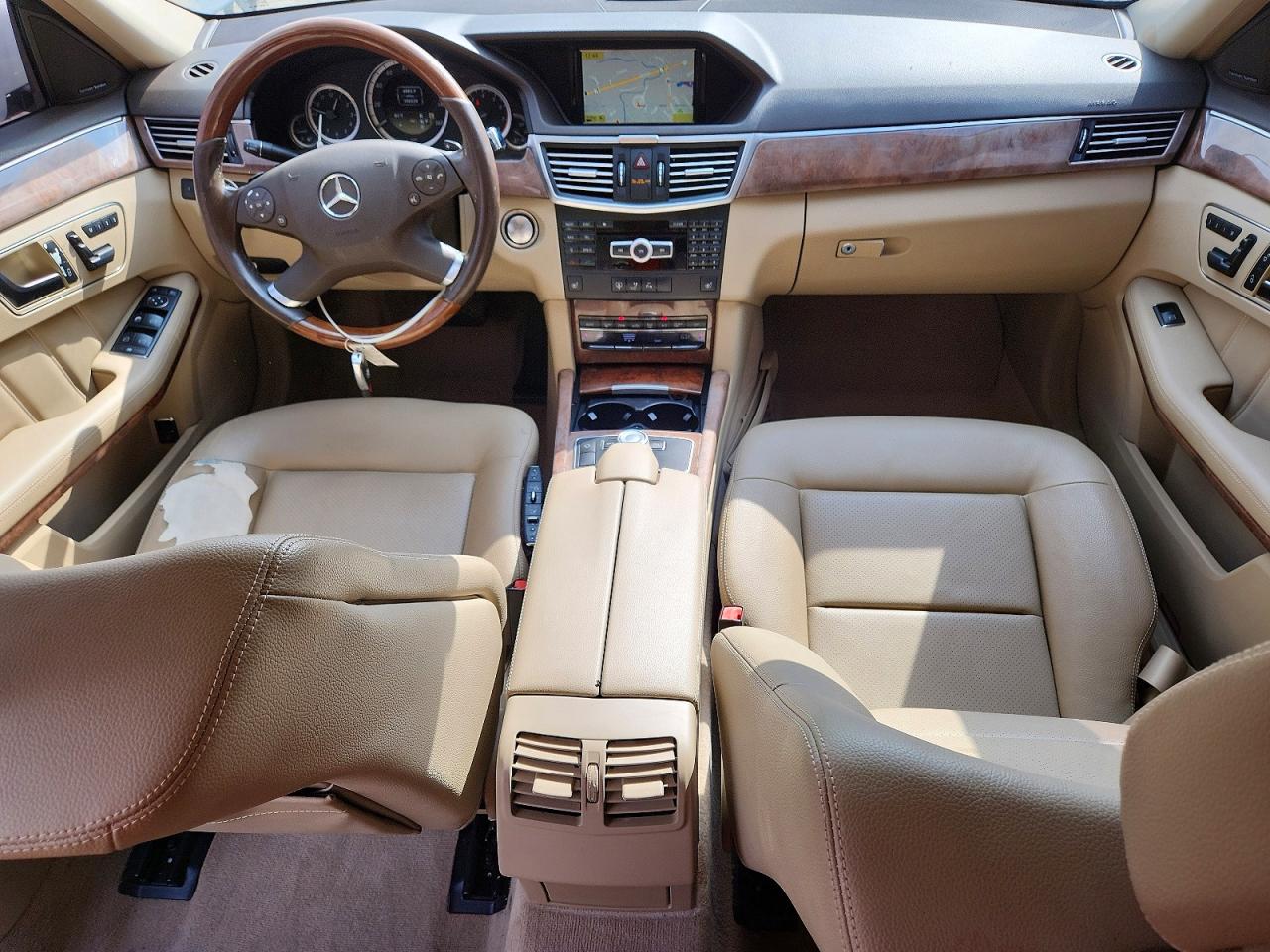 2012 Mercedes-benz E 350 White vin: WDDHF5KB6CA654017
