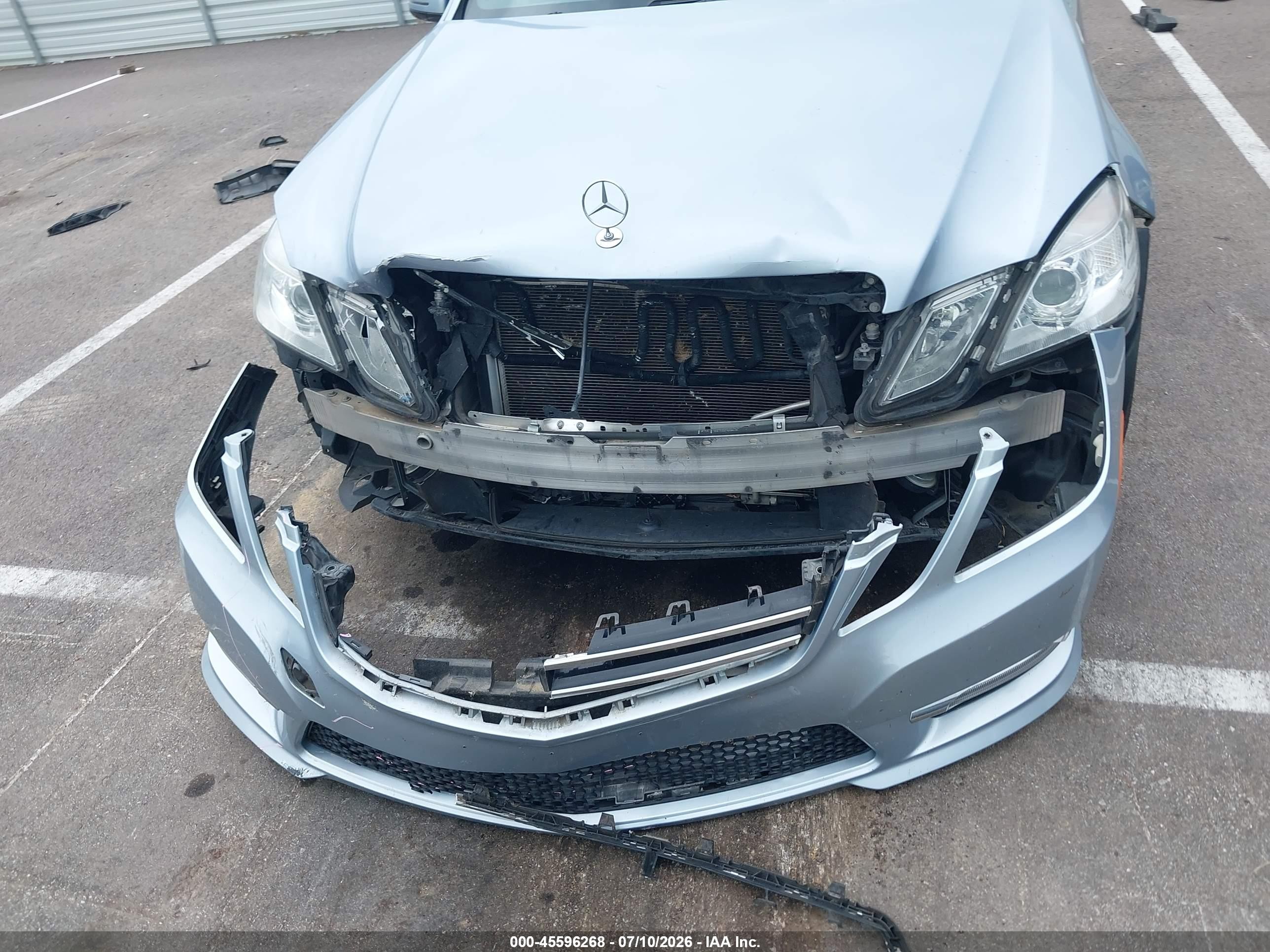 2013 Mercedes-benz E 350   Blue vin: WDDHF5KB6DA661597