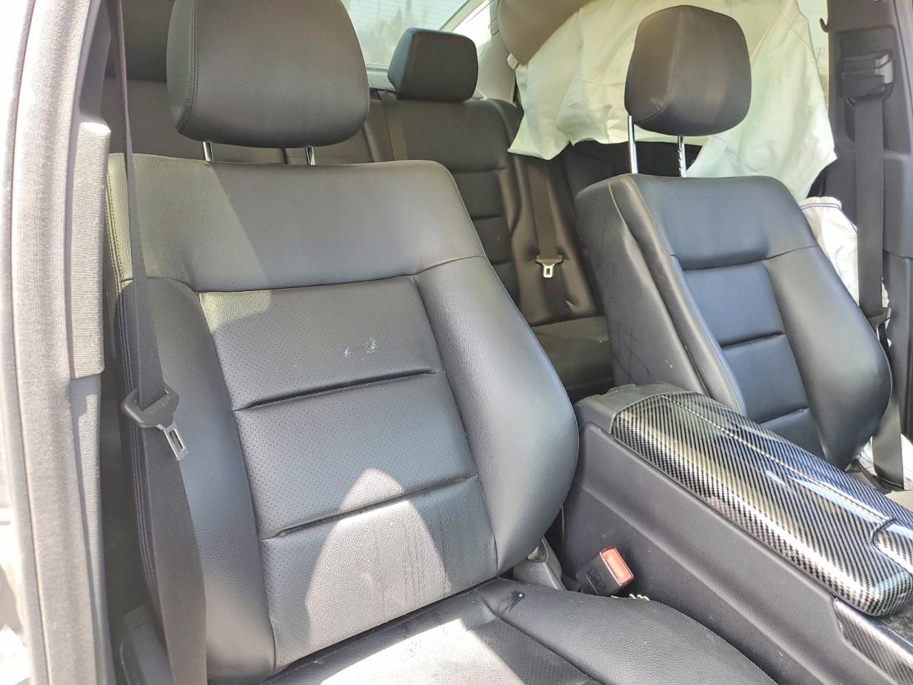 2013 Mercedes-benz E 350 Silver vin: WDDHF5KB6DA666184