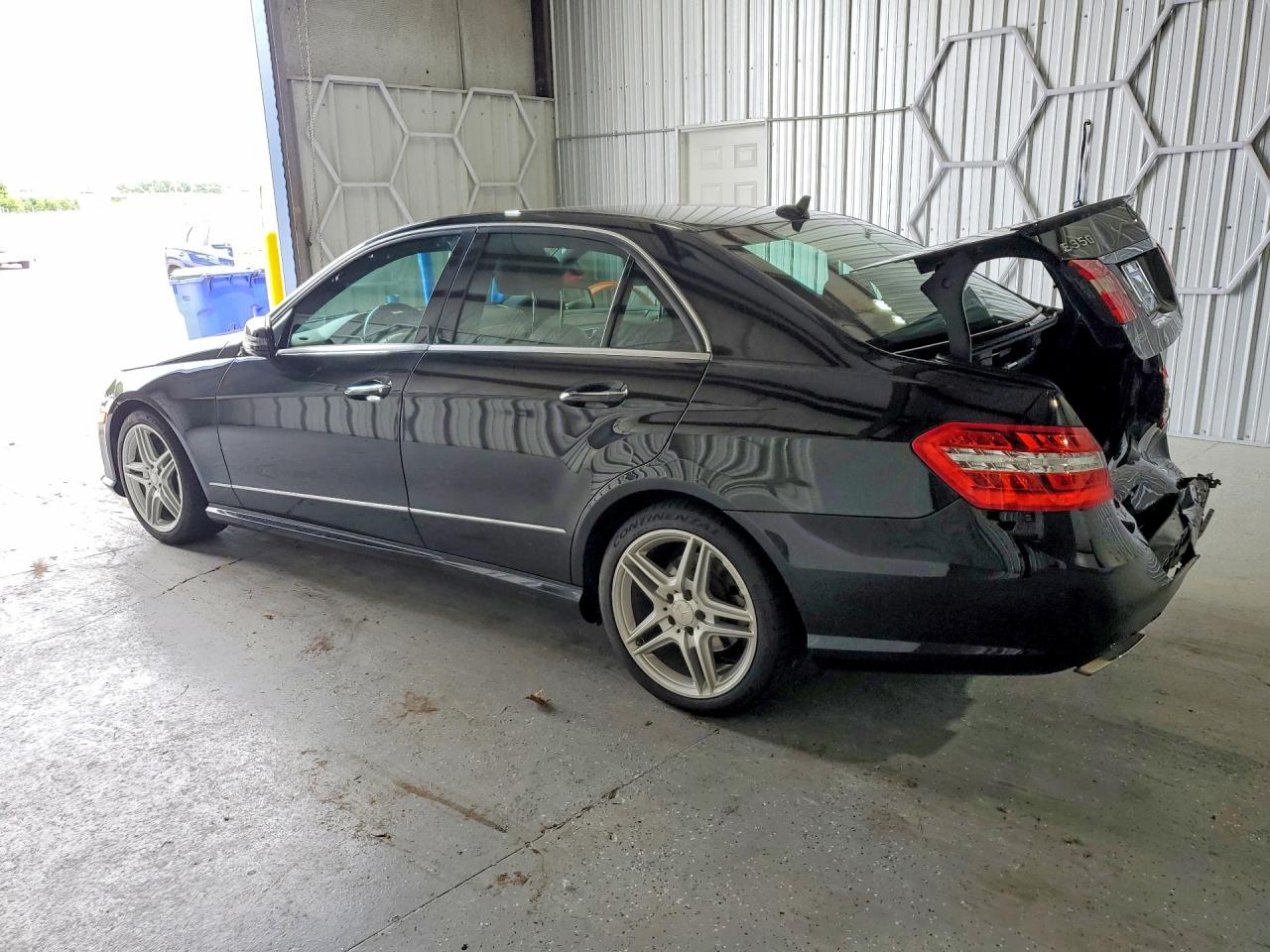 2013 Mercedes-benz E 350 Black vin: WDDHF5KB6DA672258