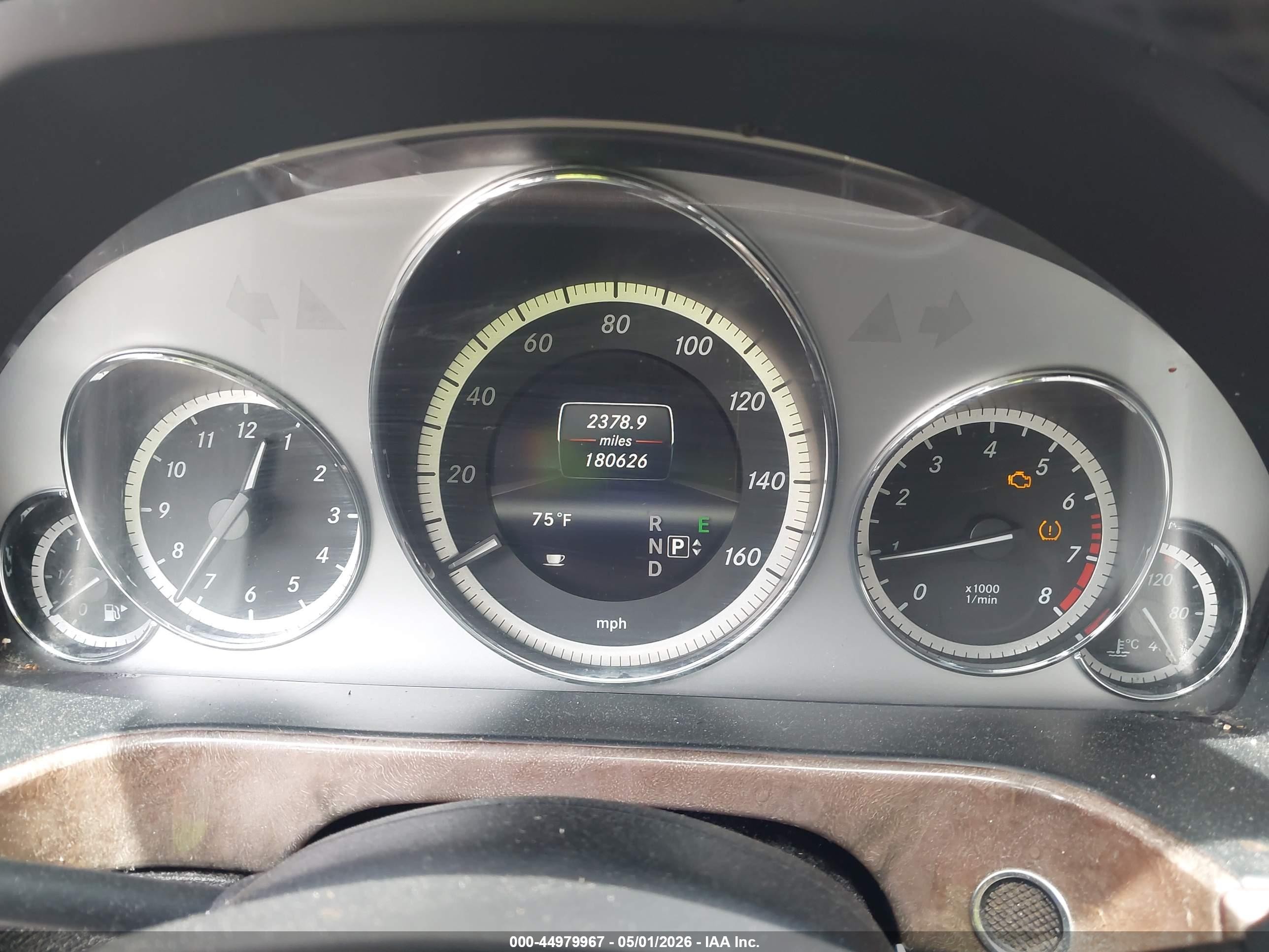 2013 Mercedes-benz E 350   White vin: WDDHF5KB6DA720325