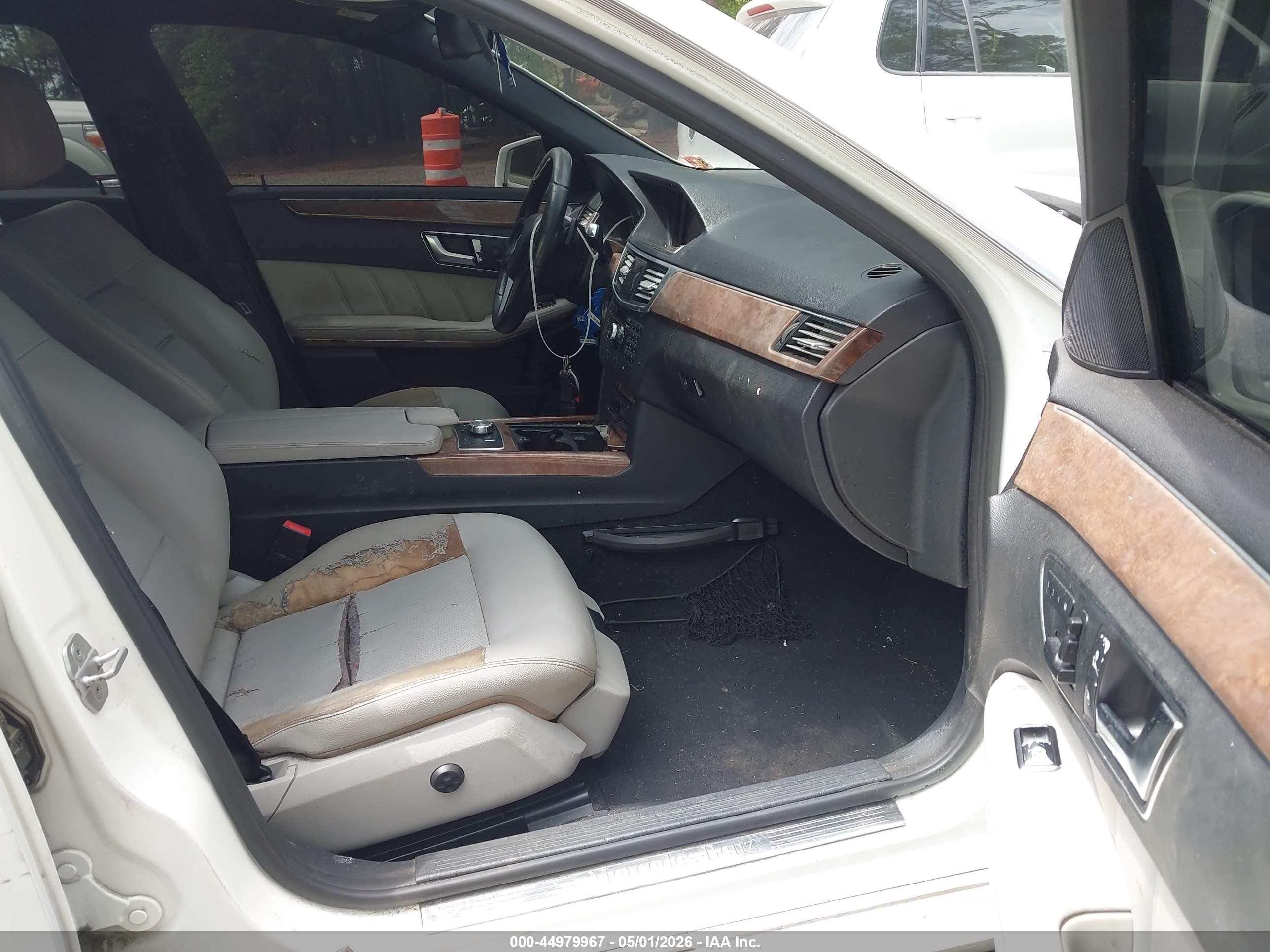 2013 Mercedes-benz E 350   White vin: WDDHF5KB6DA720325