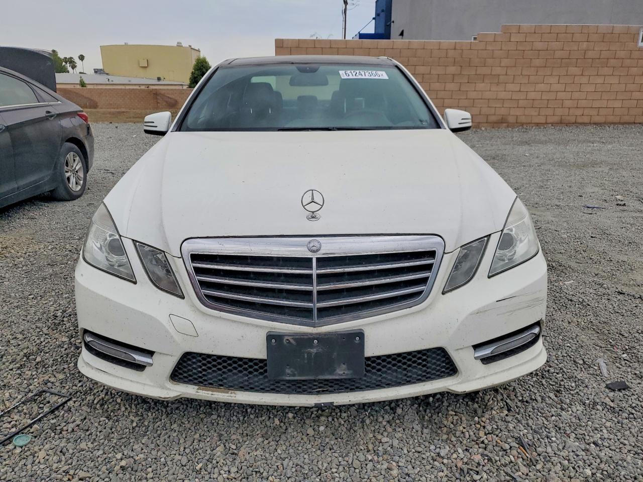 2013 Mercedes-benz E 350 White vin: WDDHF5KB6DA739280