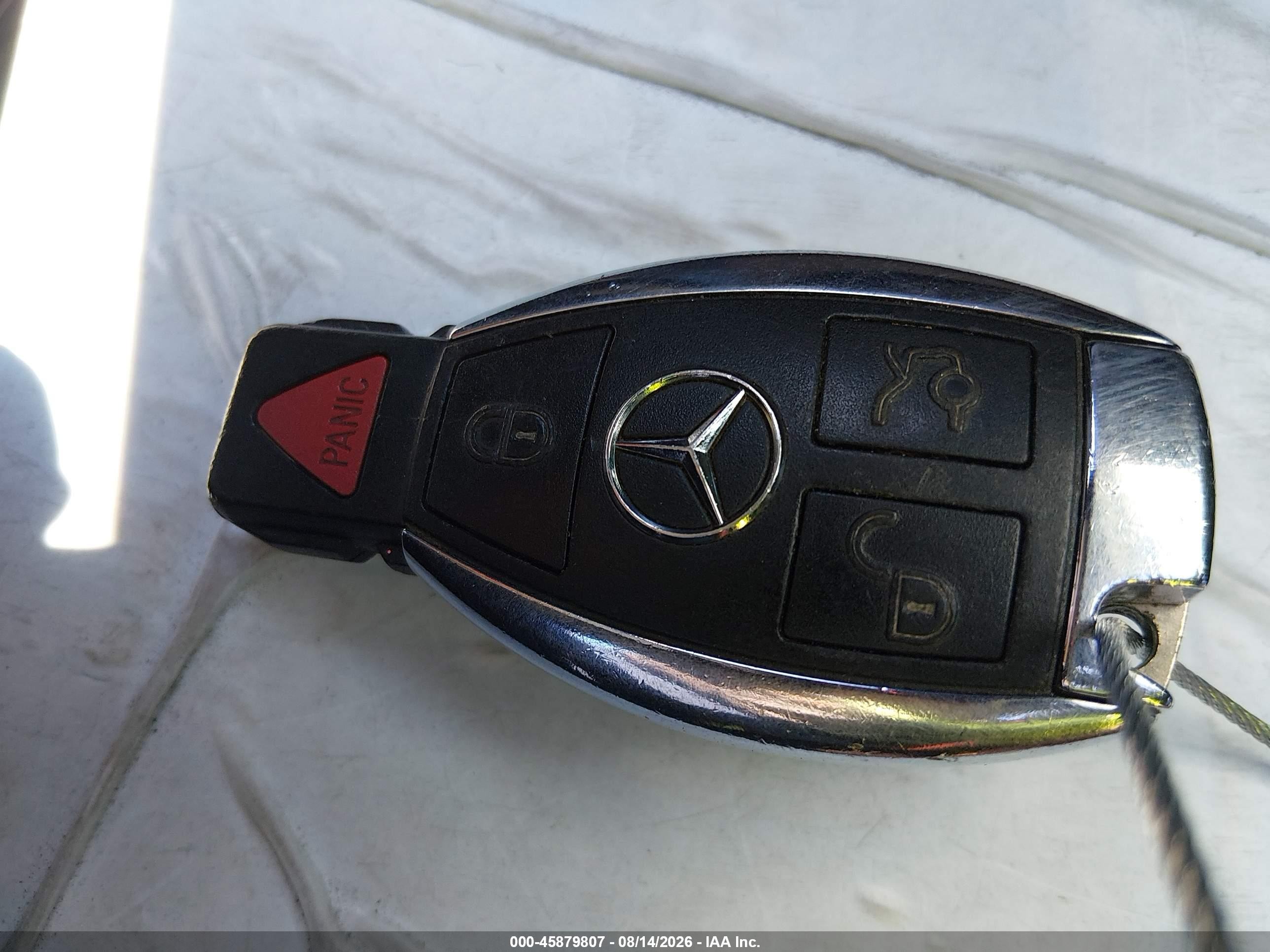 2013 Mercedes-benz E 350   Blue vin: WDDHF5KB6DA746536