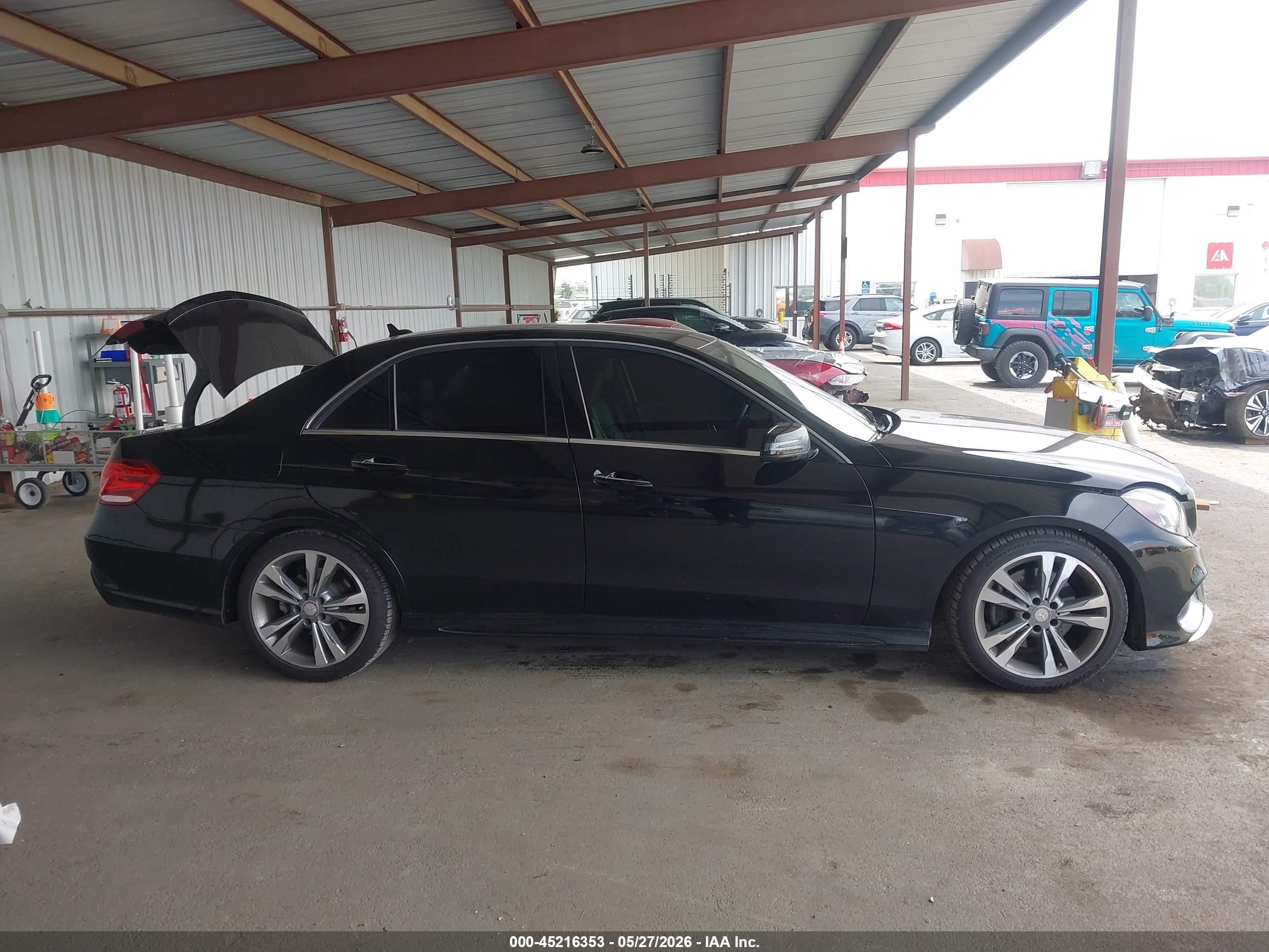 2014 Mercedes-benz E 350   Black vin: WDDHF5KB6EA790506