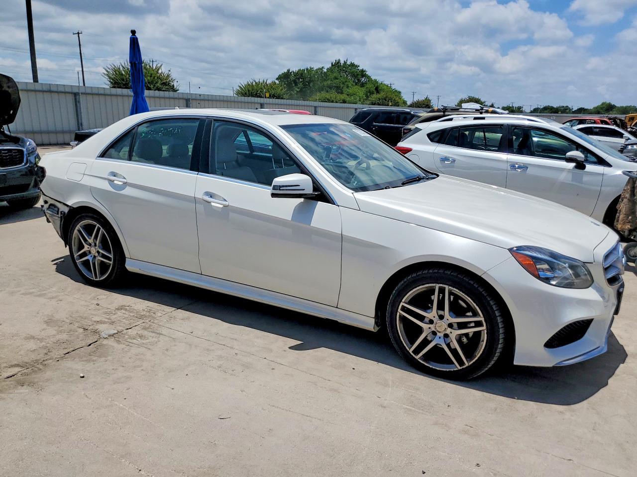 2014 Mercedes-benz E 350 Белый vin: WDDHF5KB6EA796368