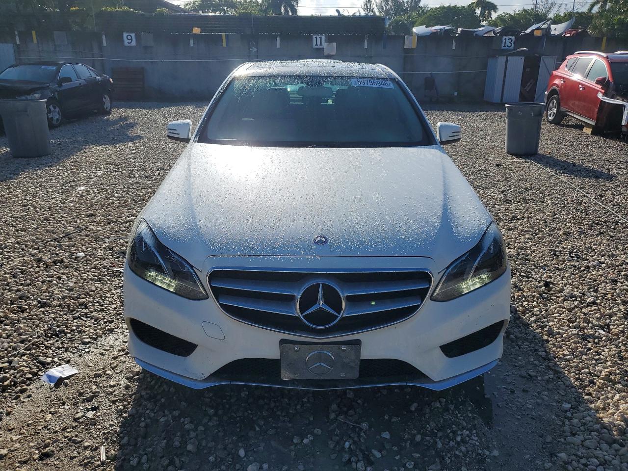 2014 Mercedes-benz E 350 White vin: WDDHF5KB6EA885793