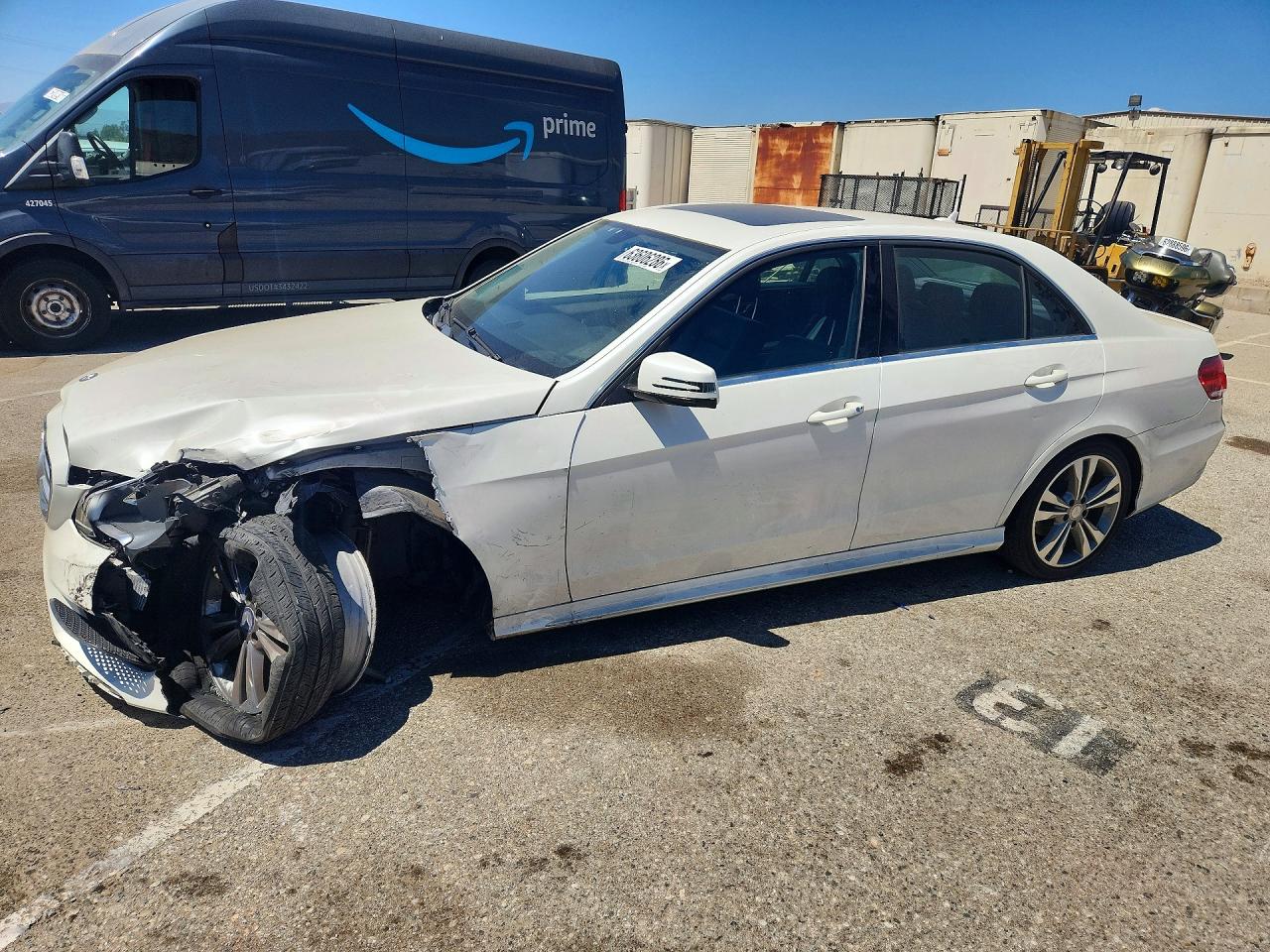2014 Mercedes-benz E 350 White vin: WDDHF5KB6EA898270