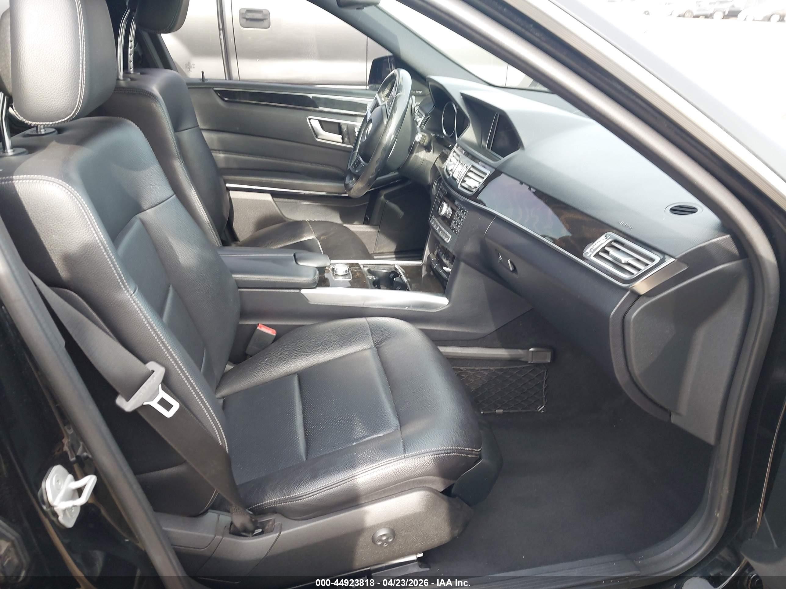 2014 Mercedes-benz E 350   Black vin: WDDHF5KB6EA925337