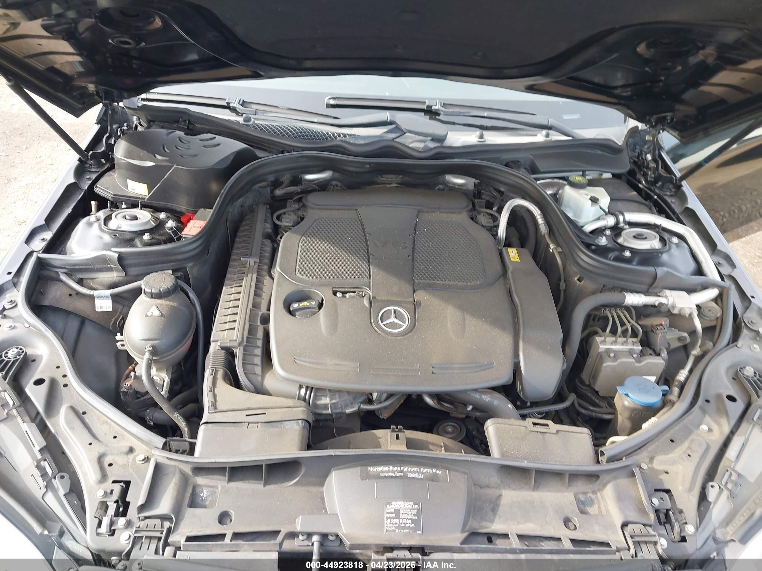 2014 Mercedes-benz E 350   Black vin: WDDHF5KB6EA925337