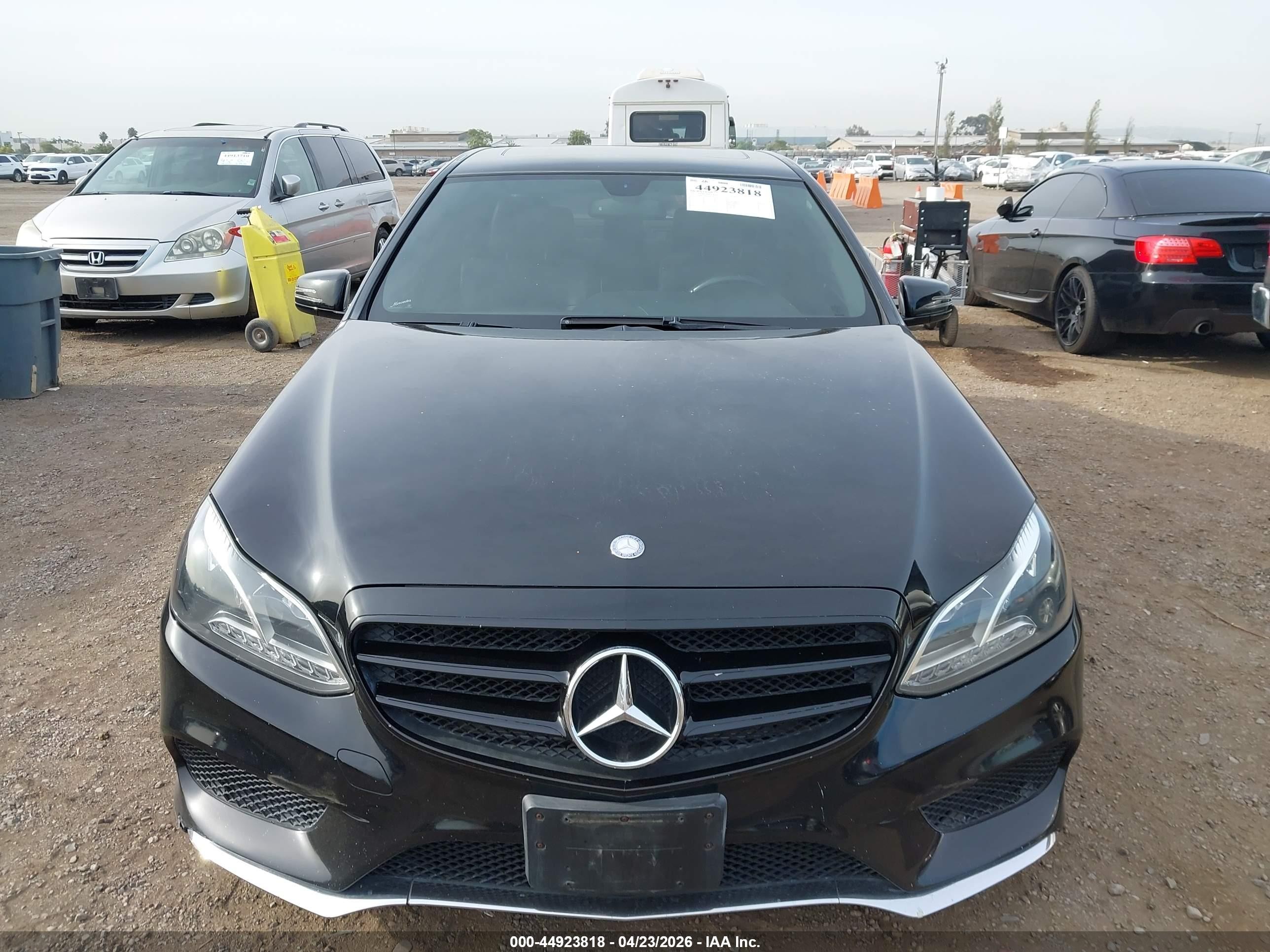 2014 Mercedes-benz E 350   Black vin: WDDHF5KB6EA925337