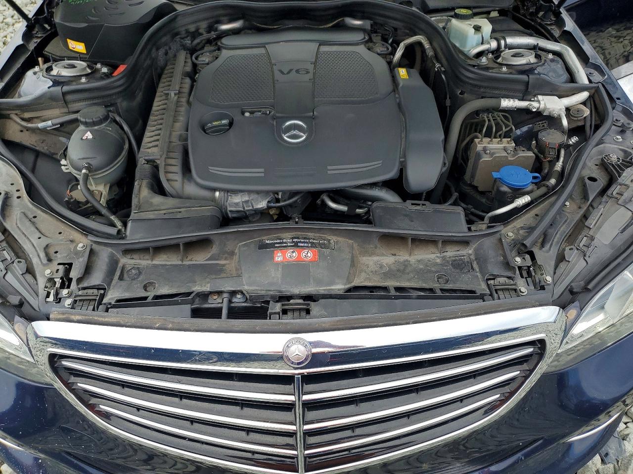 2014 Mercedes-benz E 350 Blue vin: WDDHF5KB6EA971153