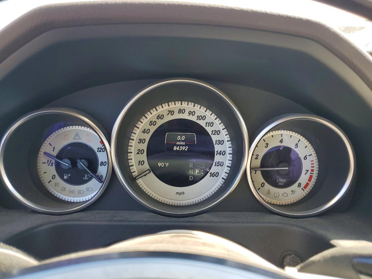 2014 Mercedes-benz E 350 White vin: WDDHF5KB6EB017156