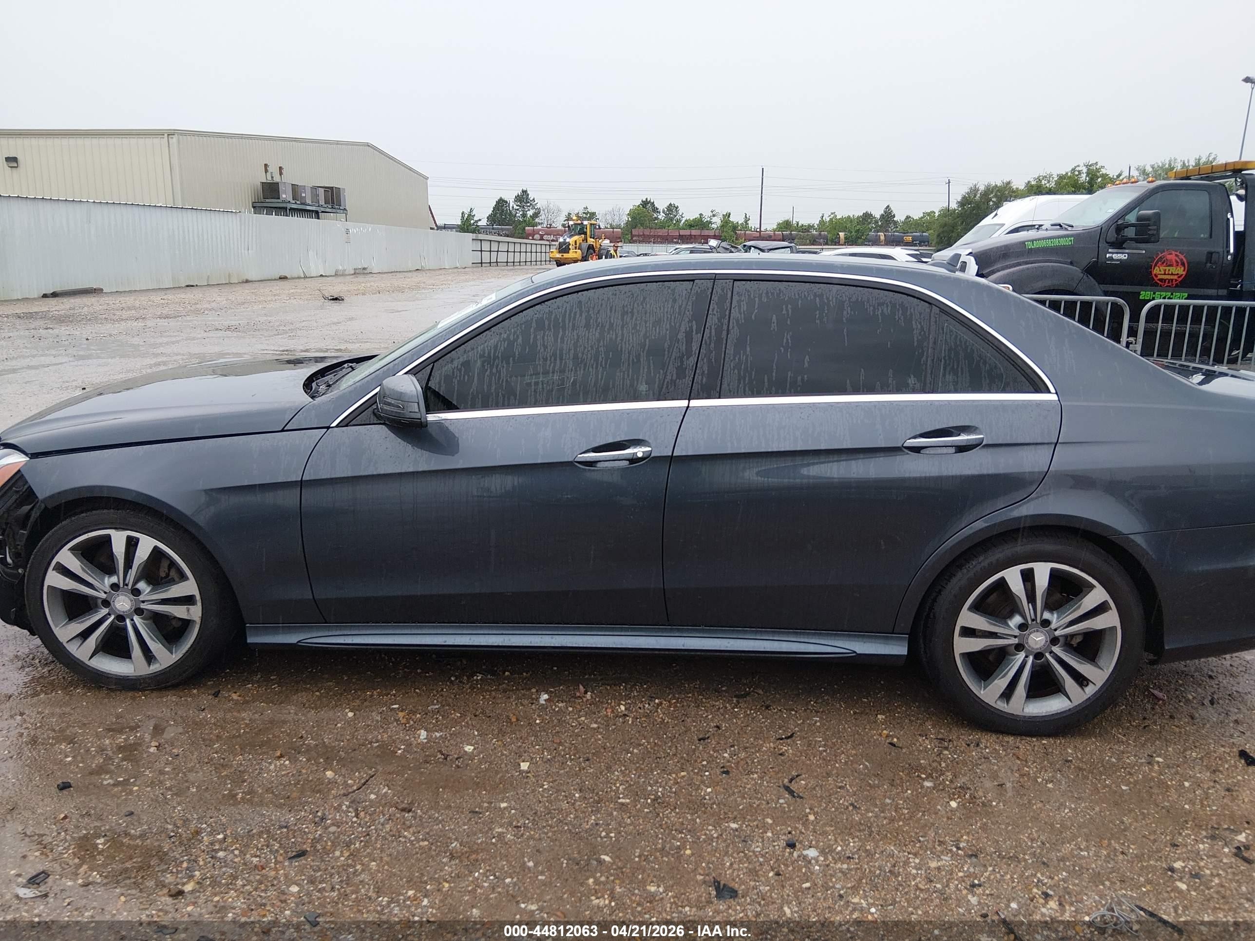 2014 Mercedes-benz E 350   Gray vin: WDDHF5KB6EB028299