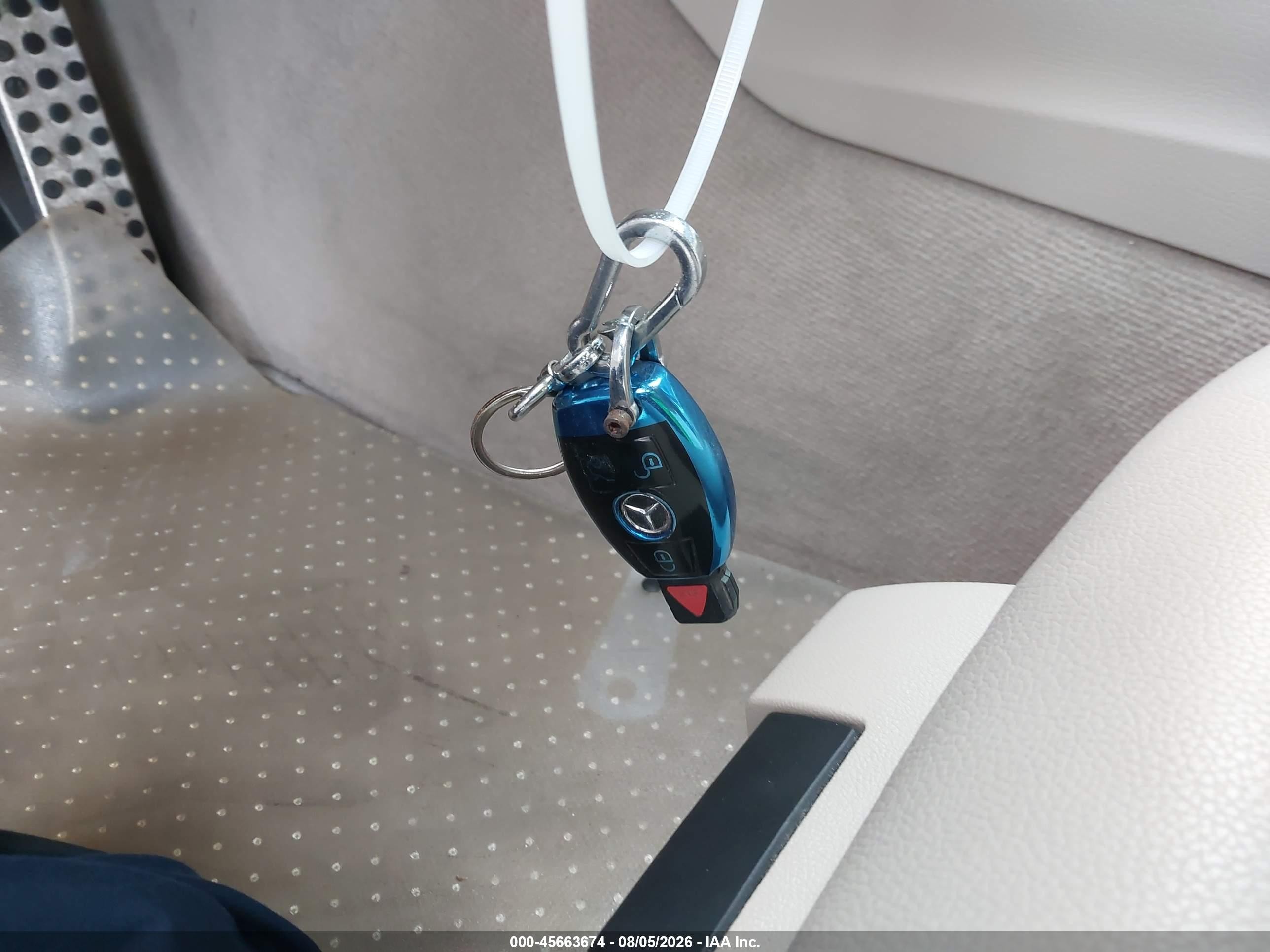2014 Mercedes-benz E 350 Белый vin: WDDHF5KB6EB033731