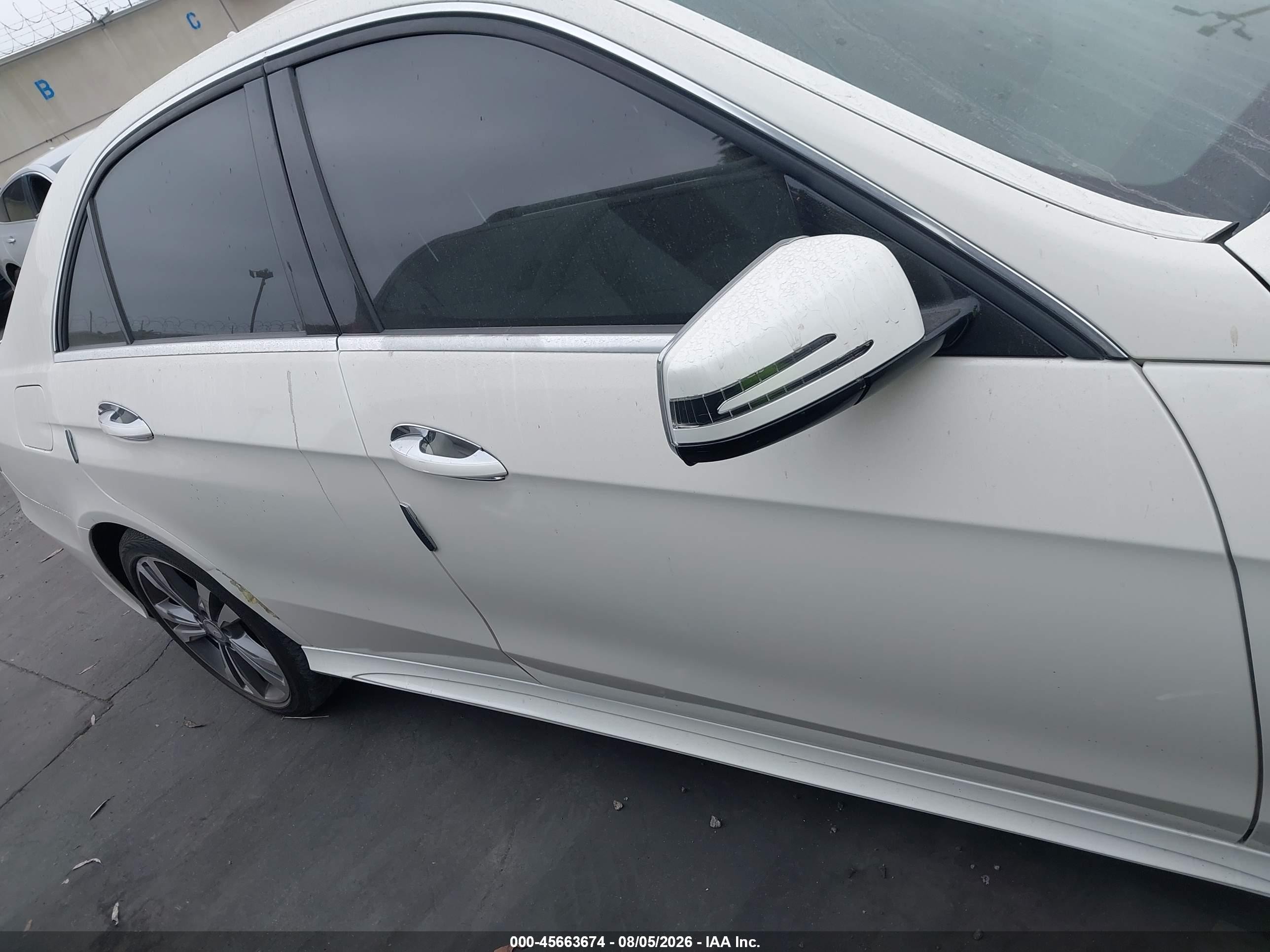 2014 Mercedes-benz E 350 Белый vin: WDDHF5KB6EB033731