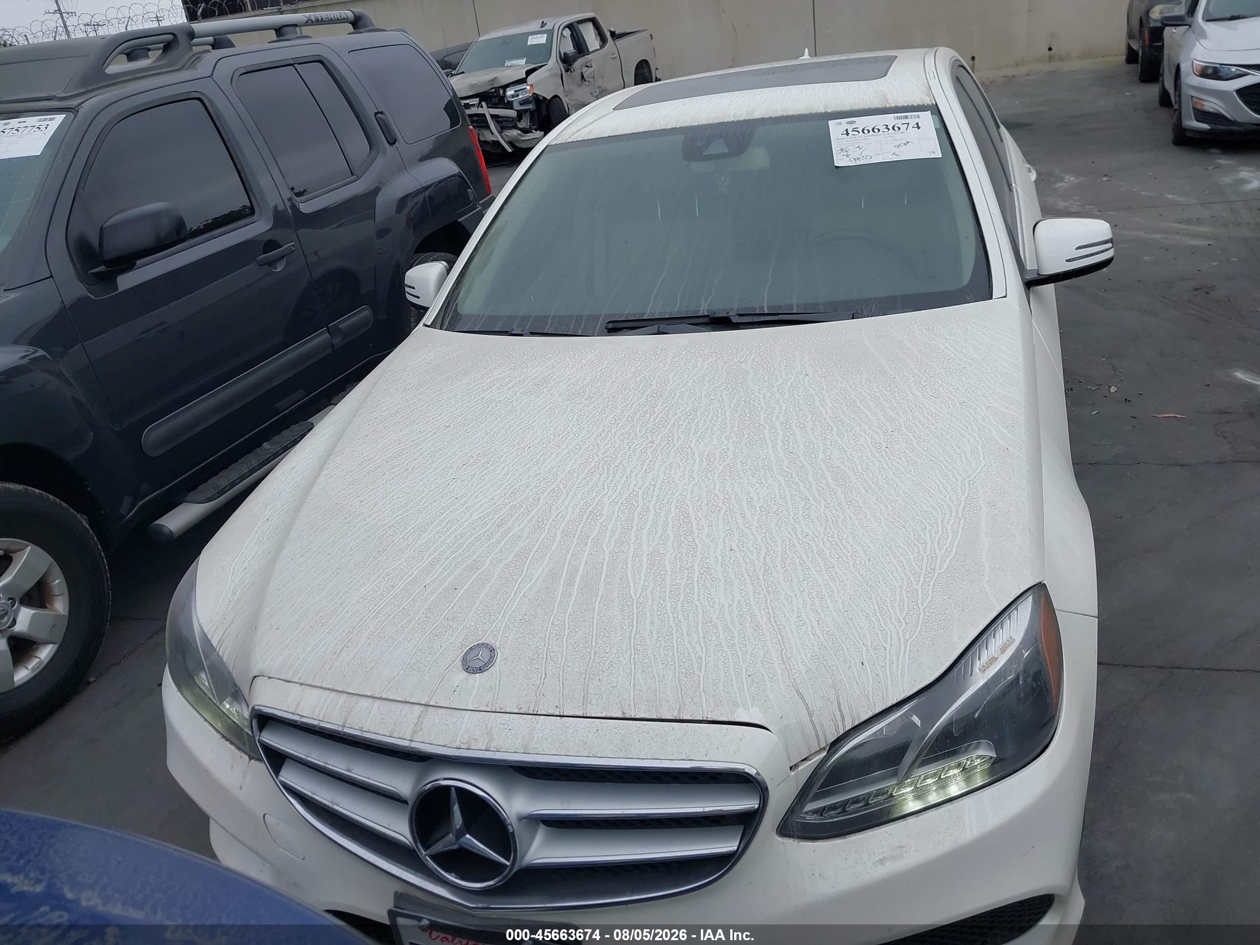 2014 Mercedes-benz E 350 Белый vin: WDDHF5KB6EB033731