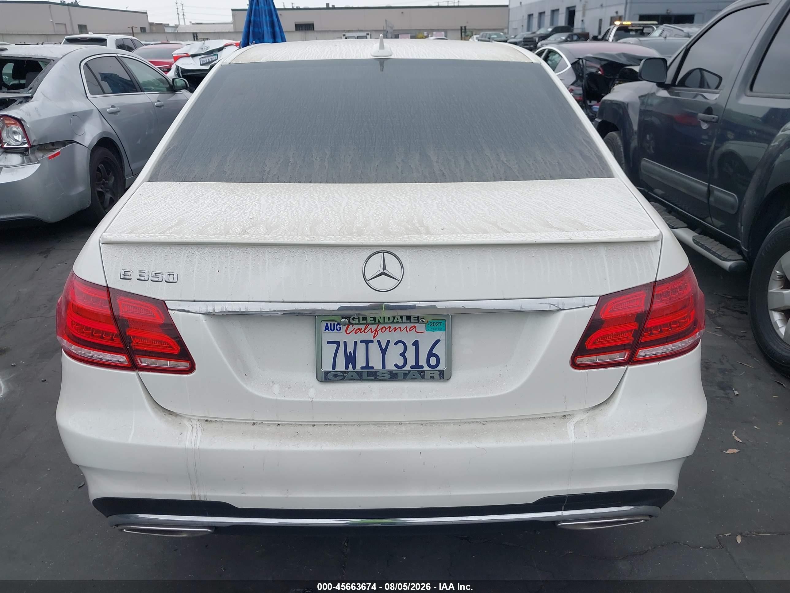 2014 Mercedes-benz E 350 Белый vin: WDDHF5KB6EB033731