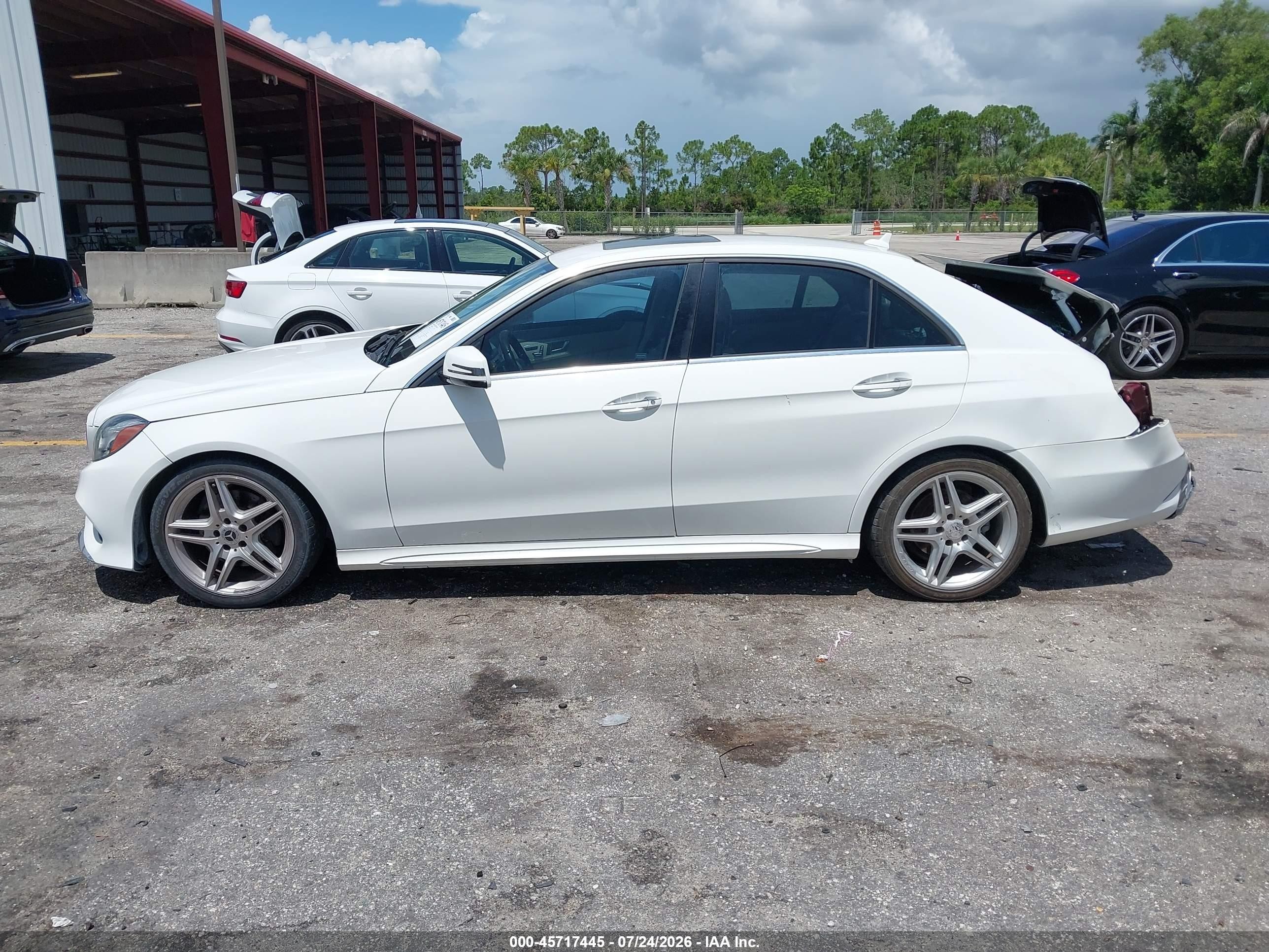 2014 Mercedes-benz E 350   White vin: WDDHF5KB6EB036371