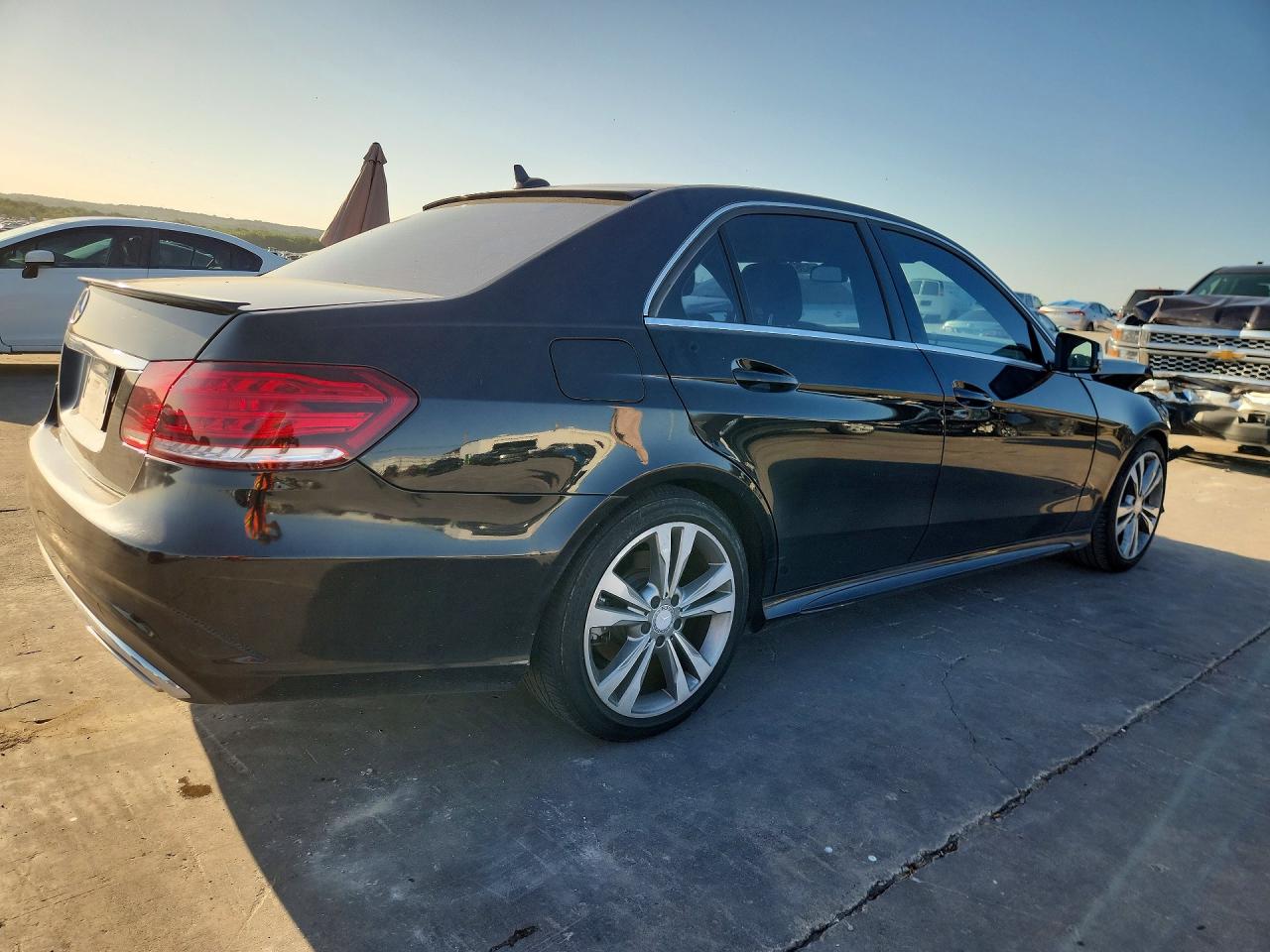 2015 Mercedes-benz E 350 Black vin: WDDHF5KB6FB110728