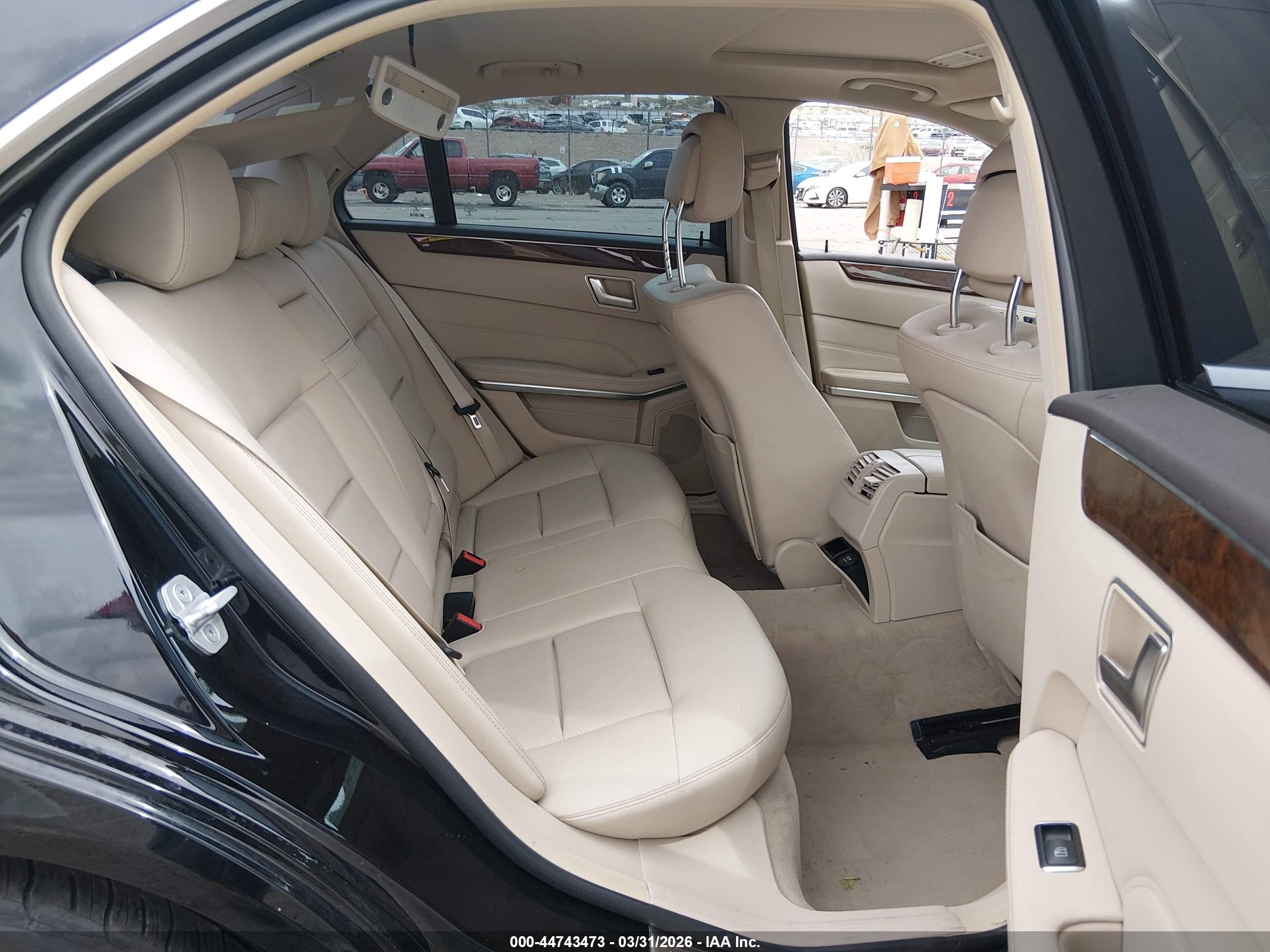 2015 Mercedes-benz E 350   Black vin: WDDHF5KB6FB114178