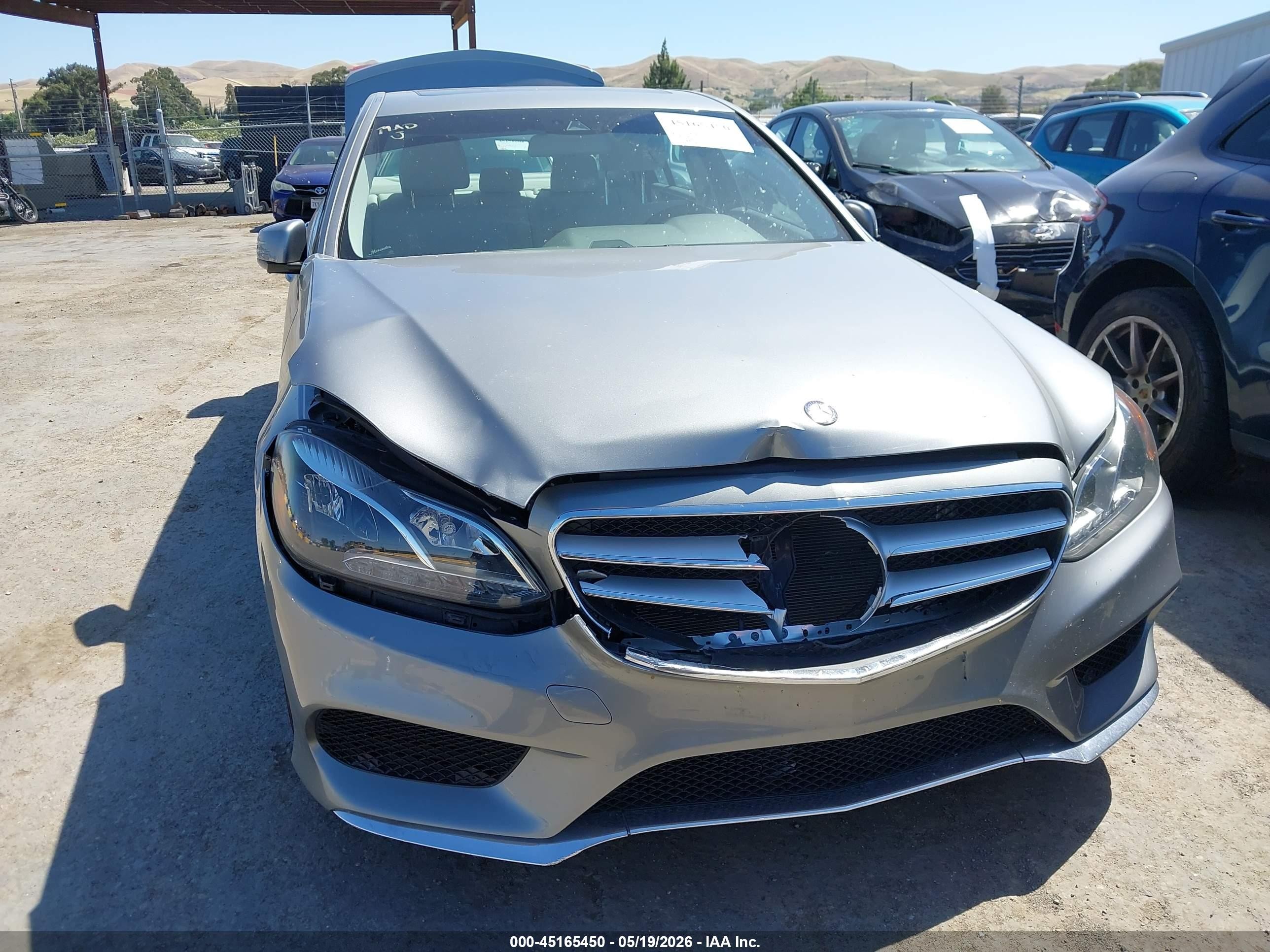 2015 Mercedes-benz E 350   Серый vin: WDDHF5KB6FB117405