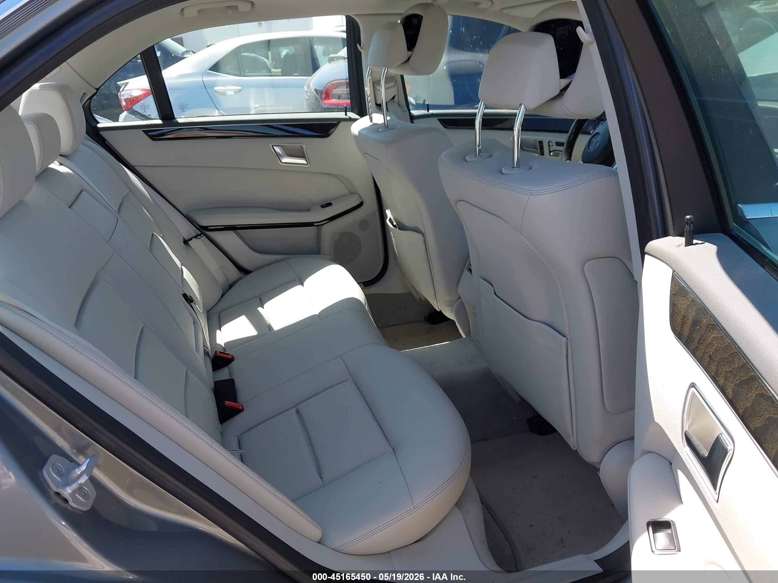 2015 Mercedes-benz E 350   Серый vin: WDDHF5KB6FB117405