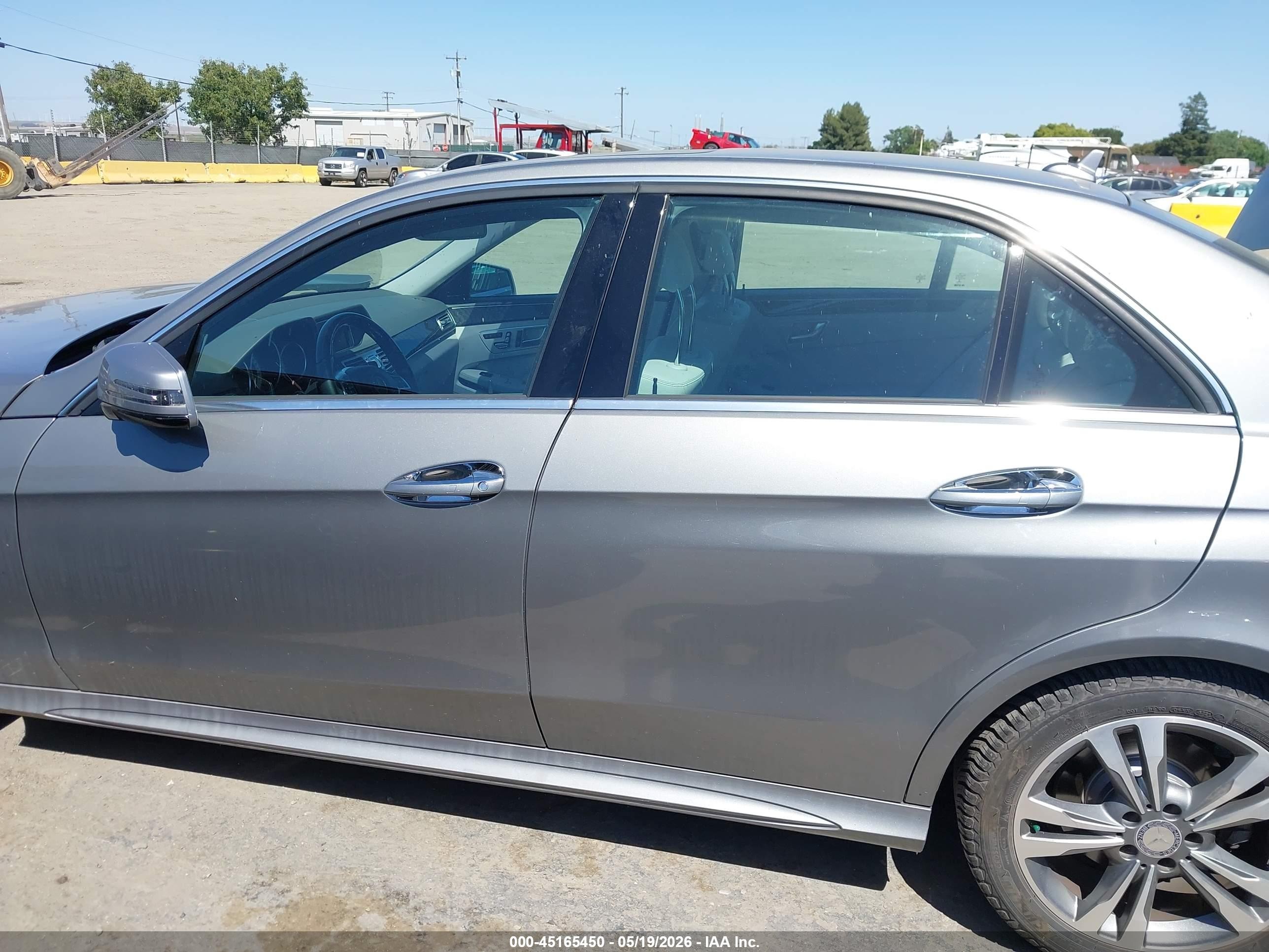 2015 Mercedes-benz E 350   Серый vin: WDDHF5KB6FB117405