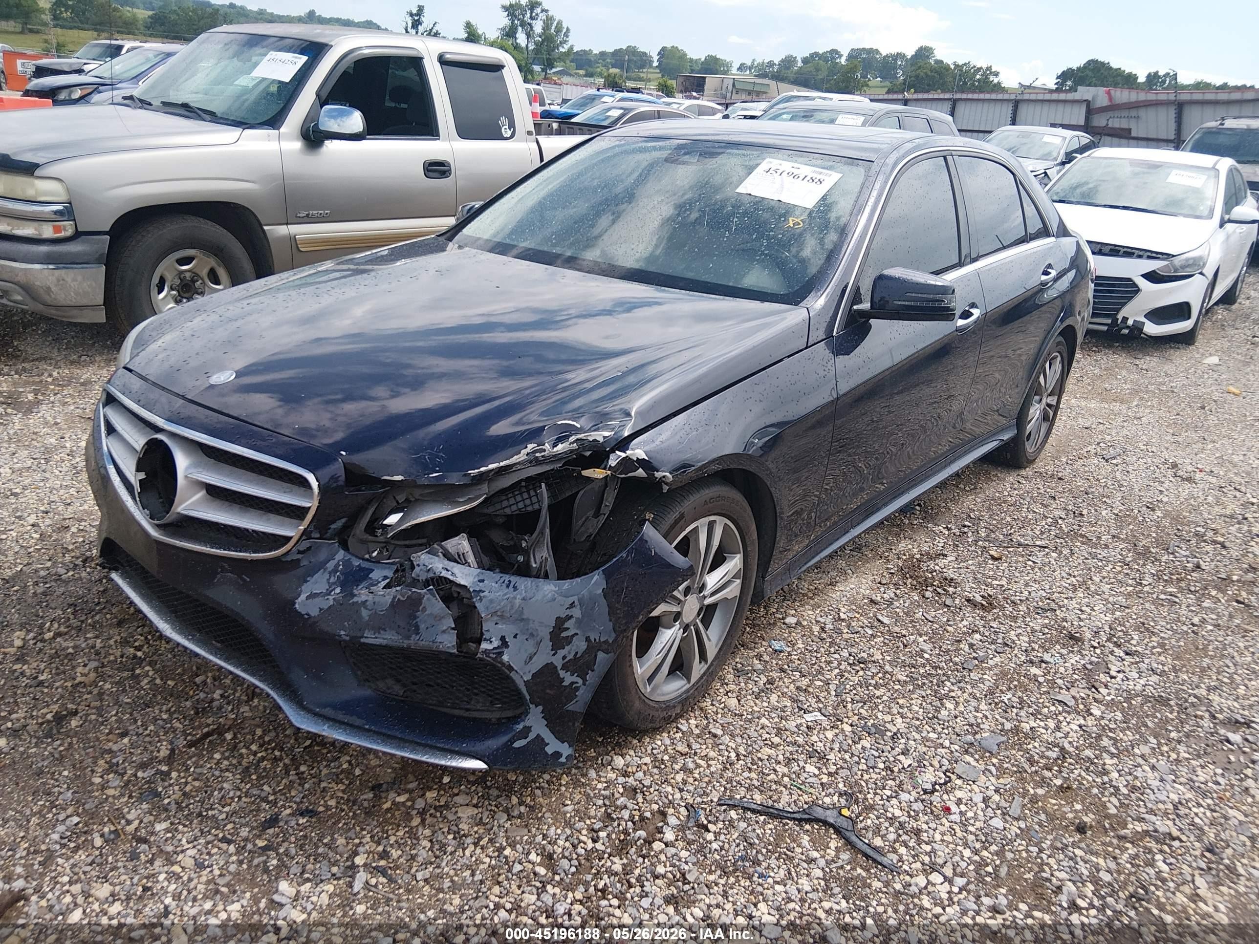 2015 Mercedes-benz E 350   Dark Blue vin: WDDHF5KB6FB144779