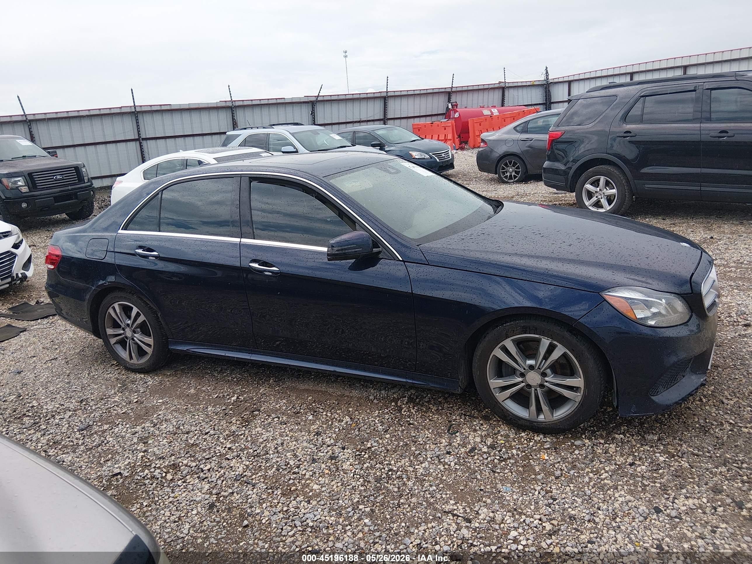 2015 Mercedes-benz E 350   Dark Blue vin: WDDHF5KB6FB144779