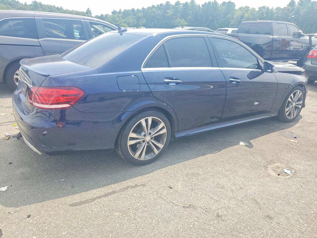 2016 Mercedes-benz E 350 Blue vin: WDDHF5KB6GB258184