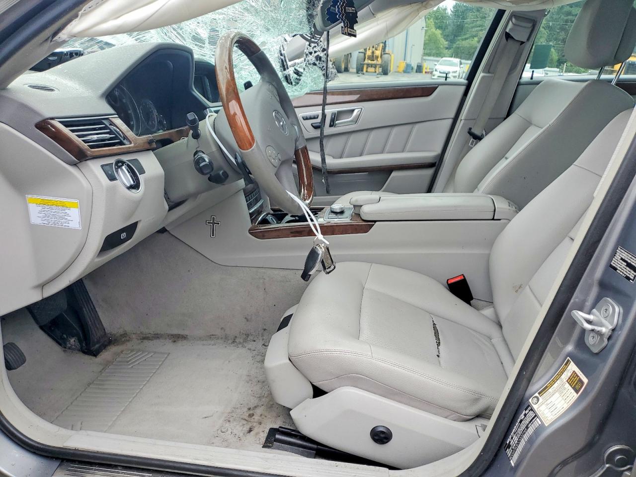 2012 Mercedes-benz E 350 Gray vin: WDDHF5KB7CA532749