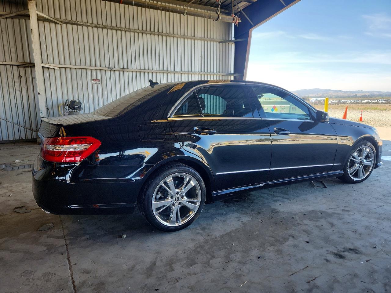 2012 Mercedes-benz E 350 Black vin: WDDHF5KB7CA536476