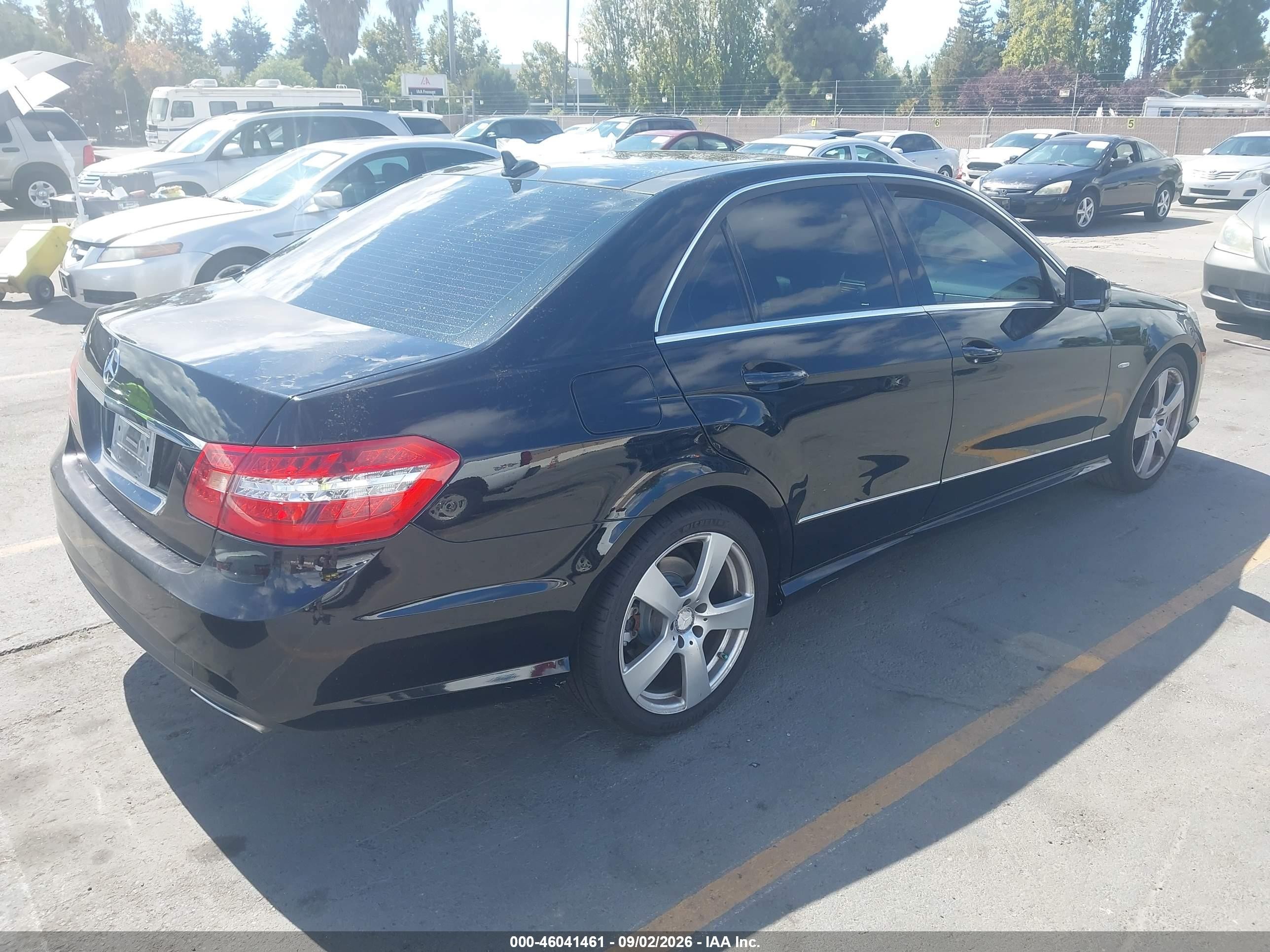 2012 Mercedes-benz E 350 Black vin: WDDHF5KB7CA572345