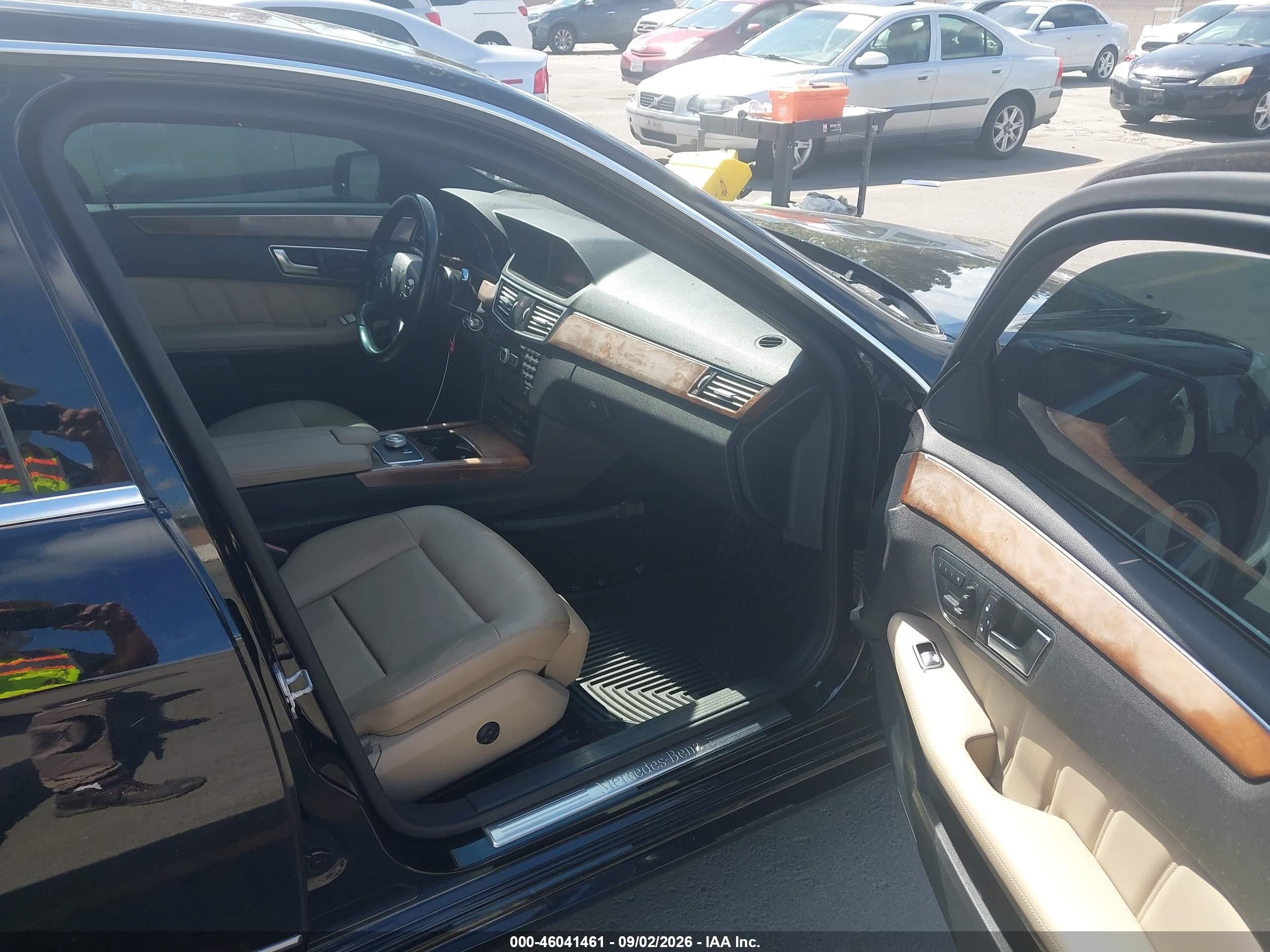 2012 Mercedes-benz E 350 Black vin: WDDHF5KB7CA572345