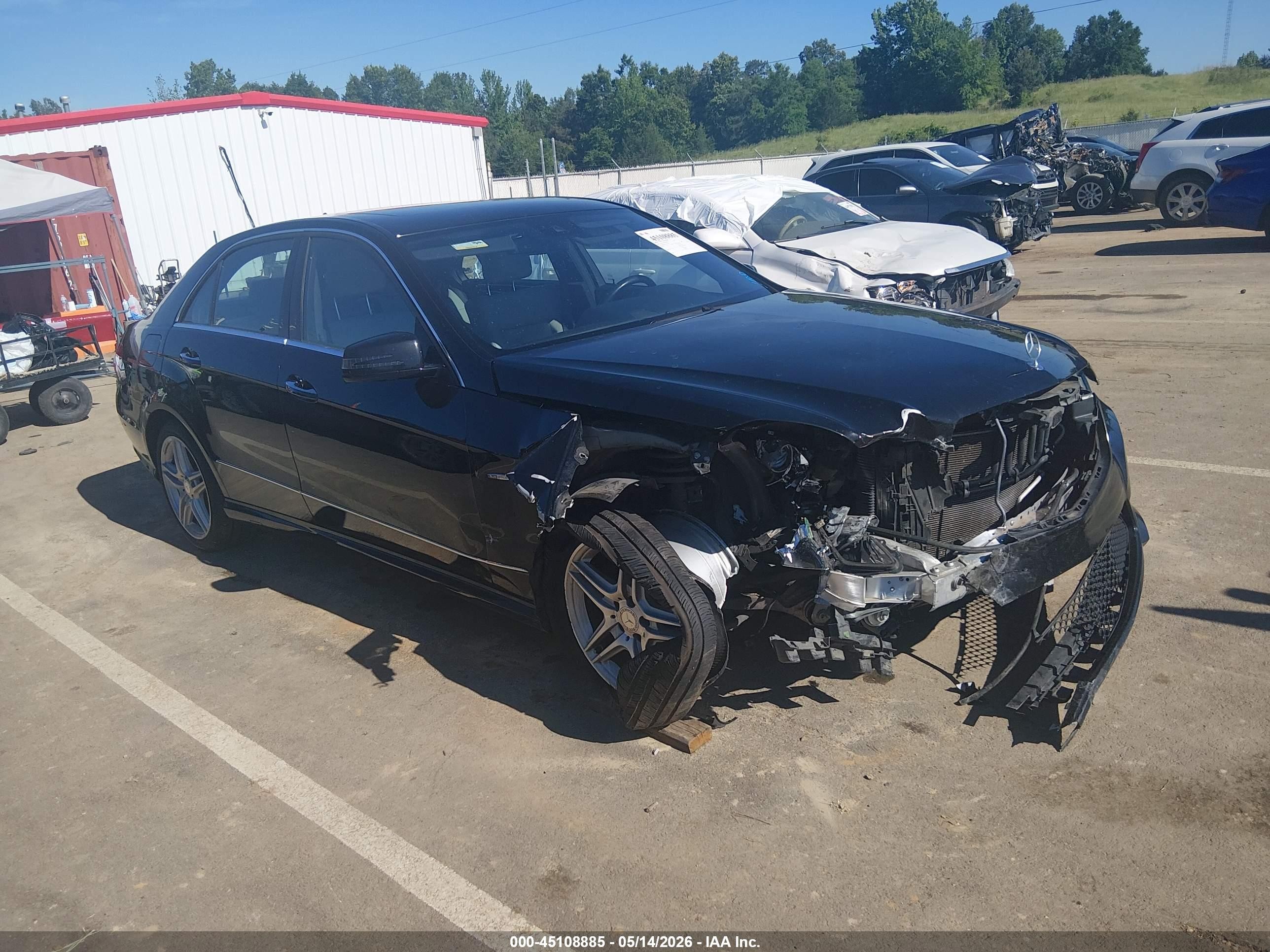 2012 Mercedes-benz E 350   Black vin: WDDHF5KB7CA594104
