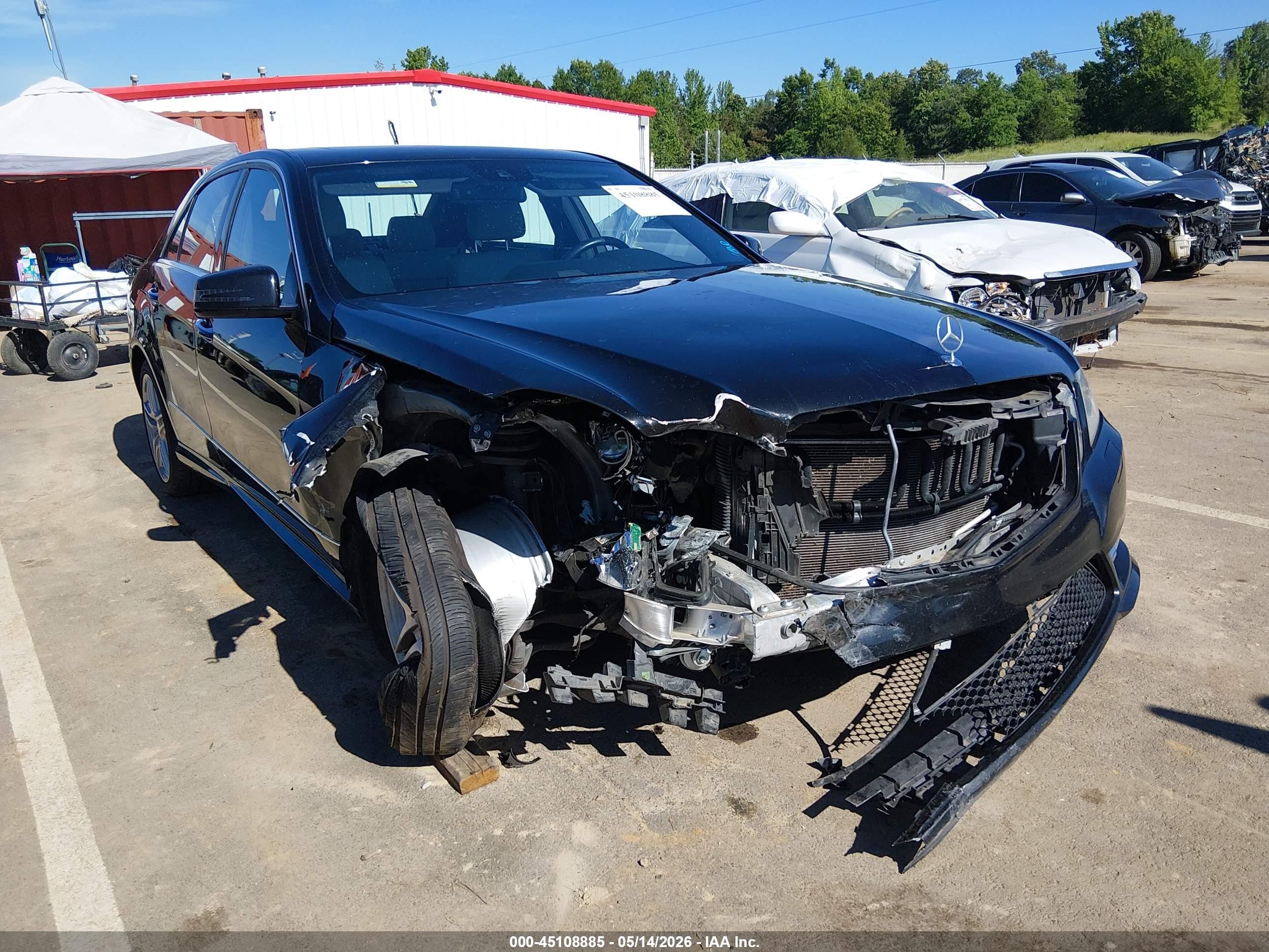 2012 Mercedes-benz E 350   Black vin: WDDHF5KB7CA594104