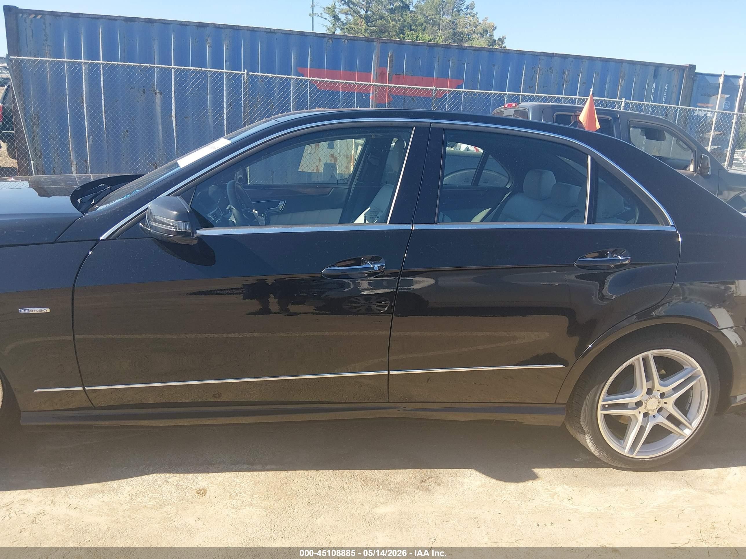 2012 Mercedes-benz E 350   Black vin: WDDHF5KB7CA594104