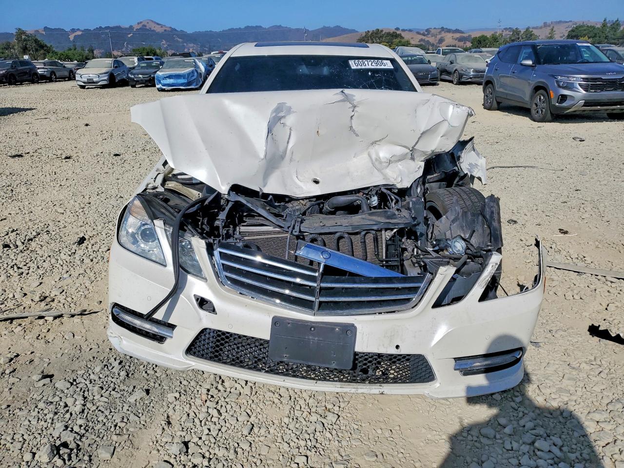 2012 Mercedes-benz E 350 White vin: WDDHF5KB7CA594314