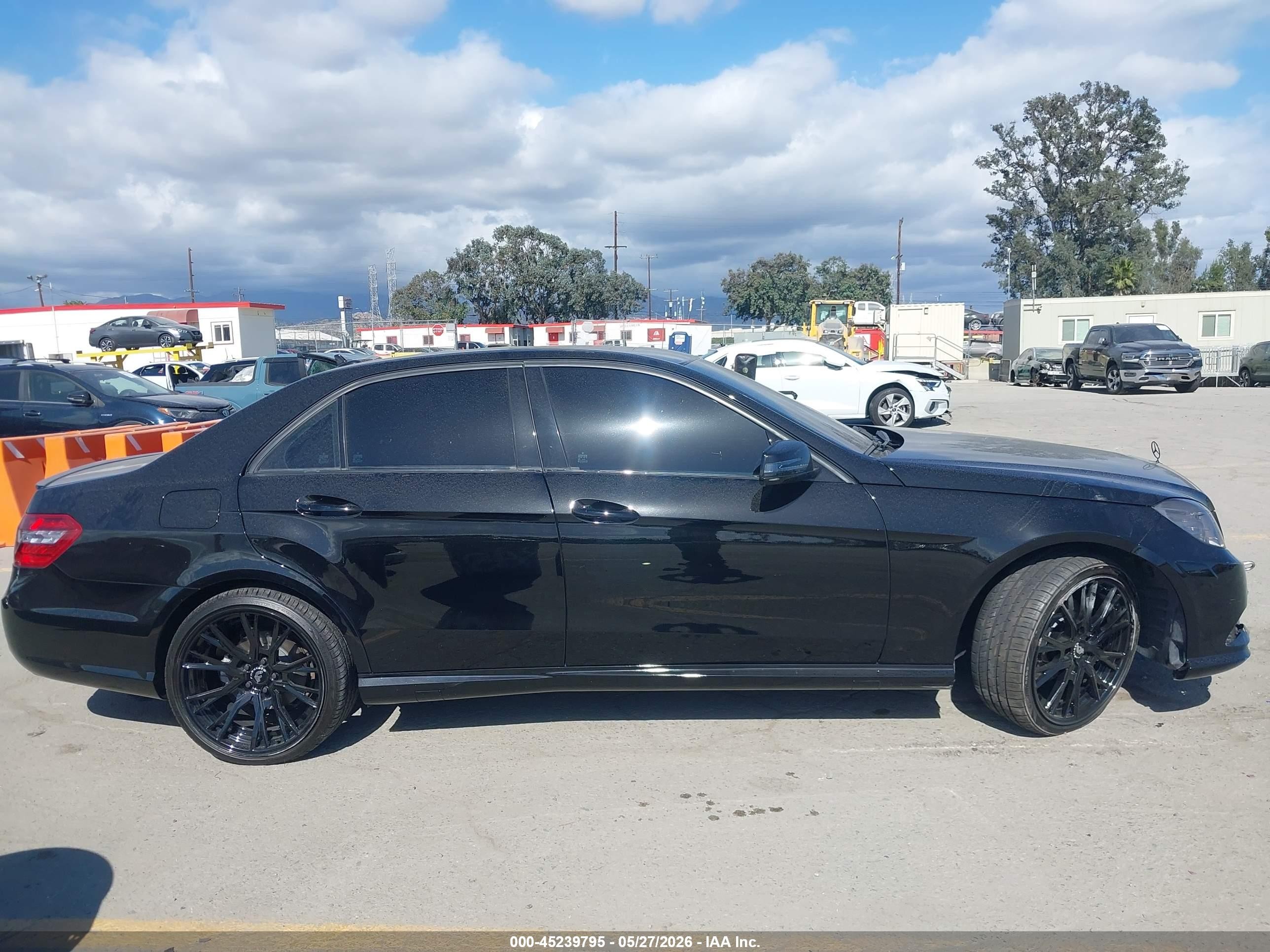 2012 Mercedes-benz E 350   Black vin: WDDHF5KB7CA632348