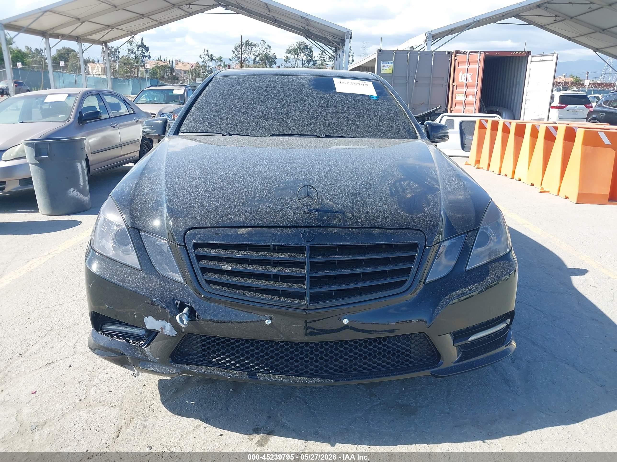 2012 Mercedes-benz E 350   Black vin: WDDHF5KB7CA632348