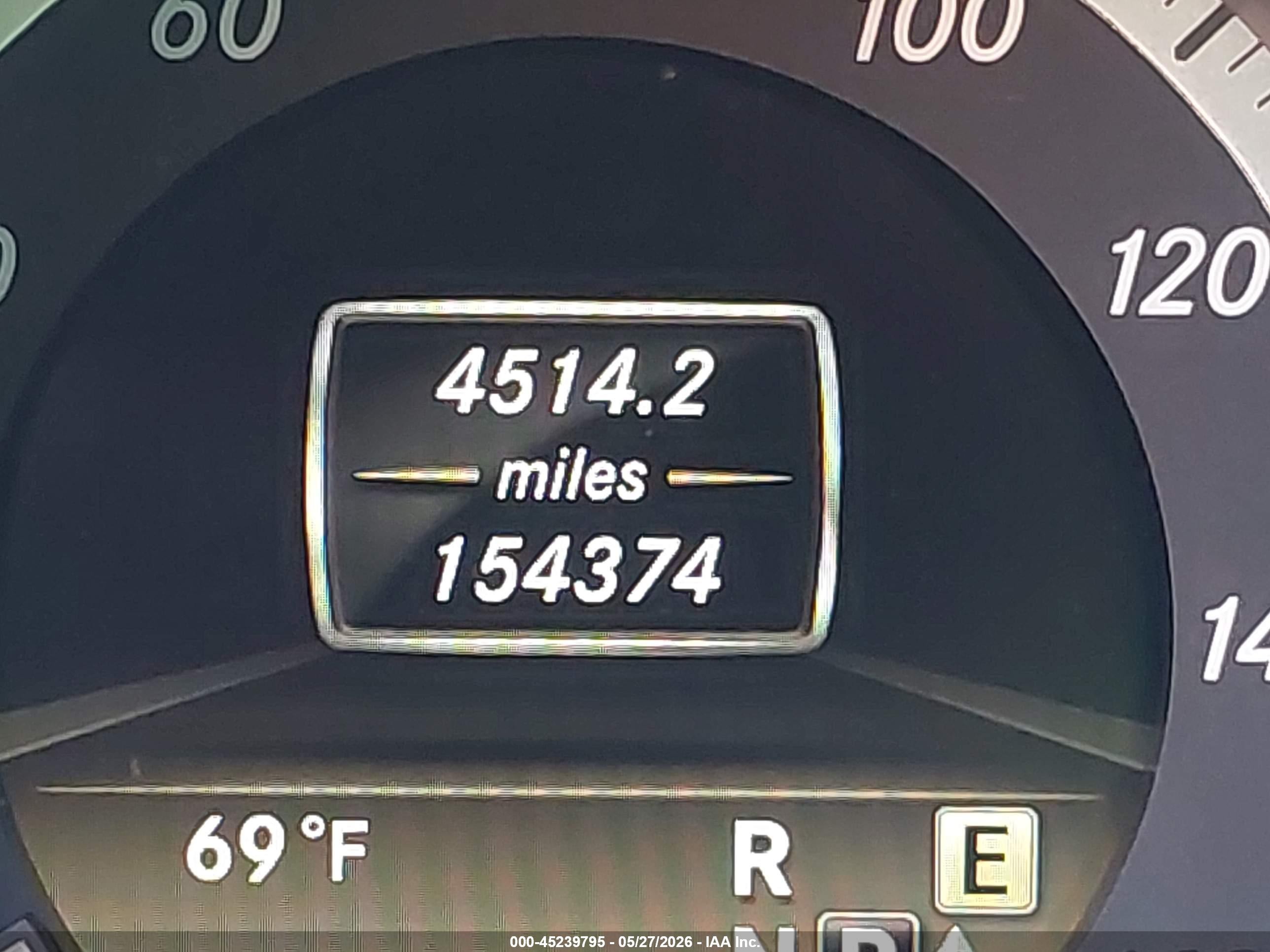 2012 Mercedes-benz E 350   Black vin: WDDHF5KB7CA632348