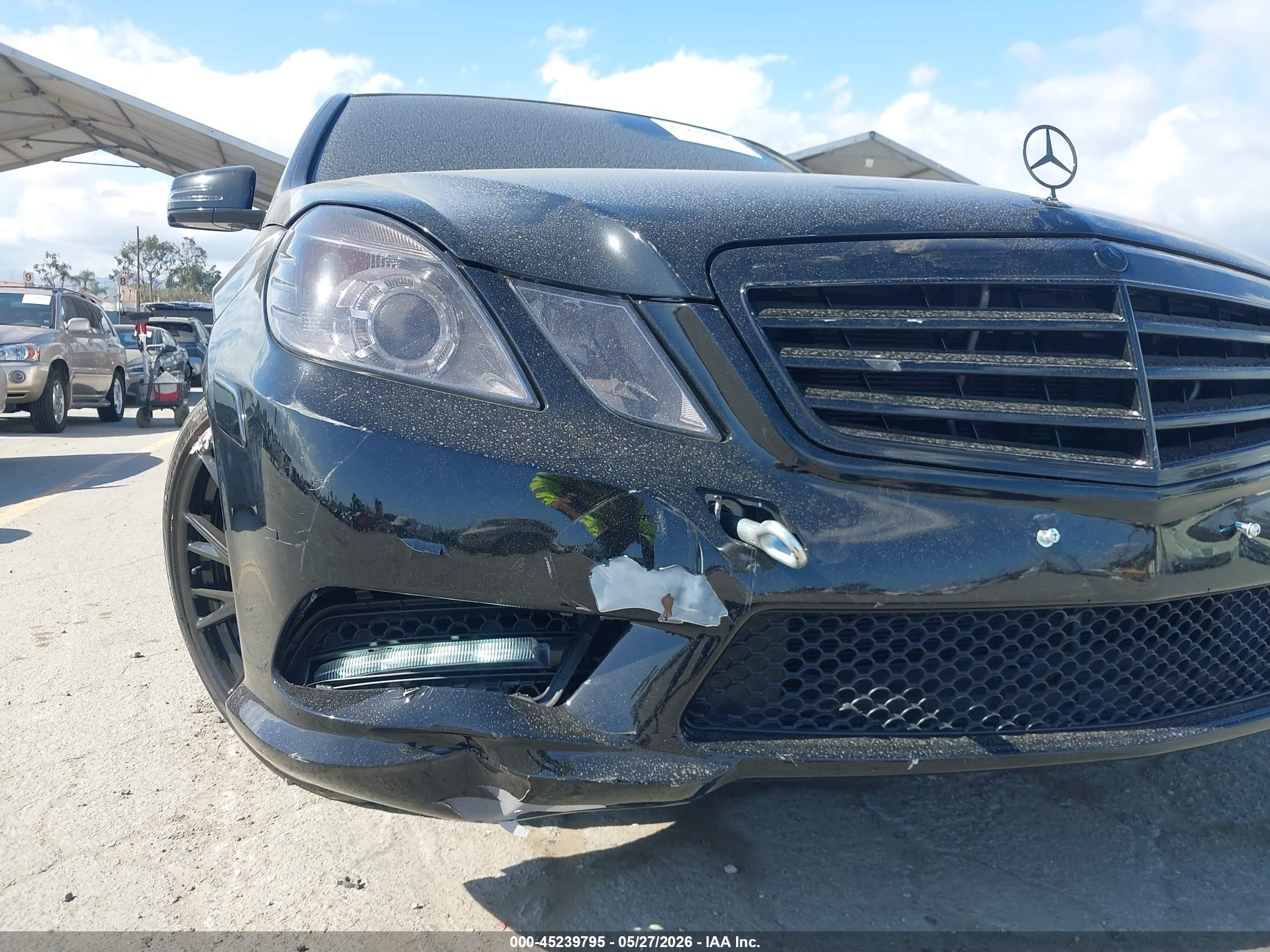 2012 Mercedes-benz E 350   Black vin: WDDHF5KB7CA632348